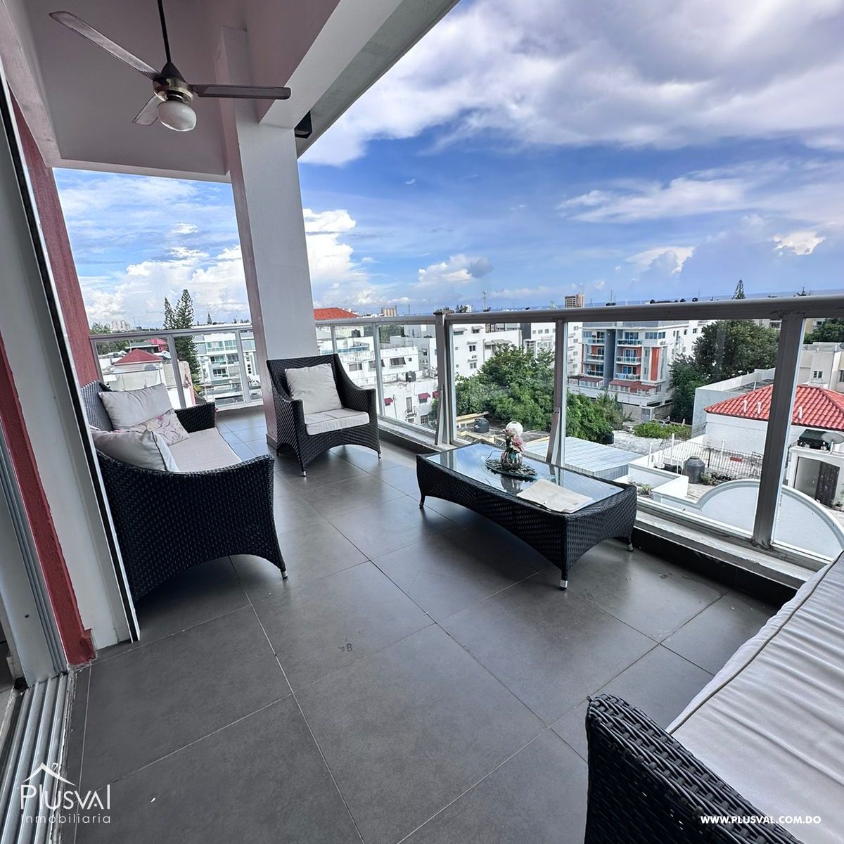 Amplio Pent-house con vista al mar, en una exclusiva zona de Bella Vista 327647