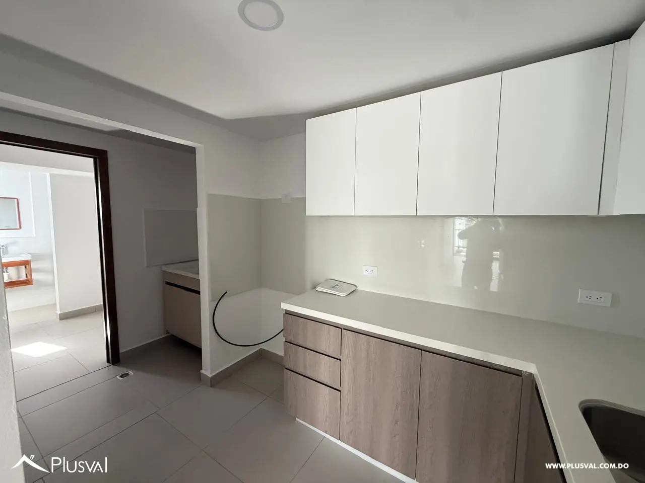 Apartamento de 2 Habitaciones en Evaristo Morales, Santo Domingo 534107