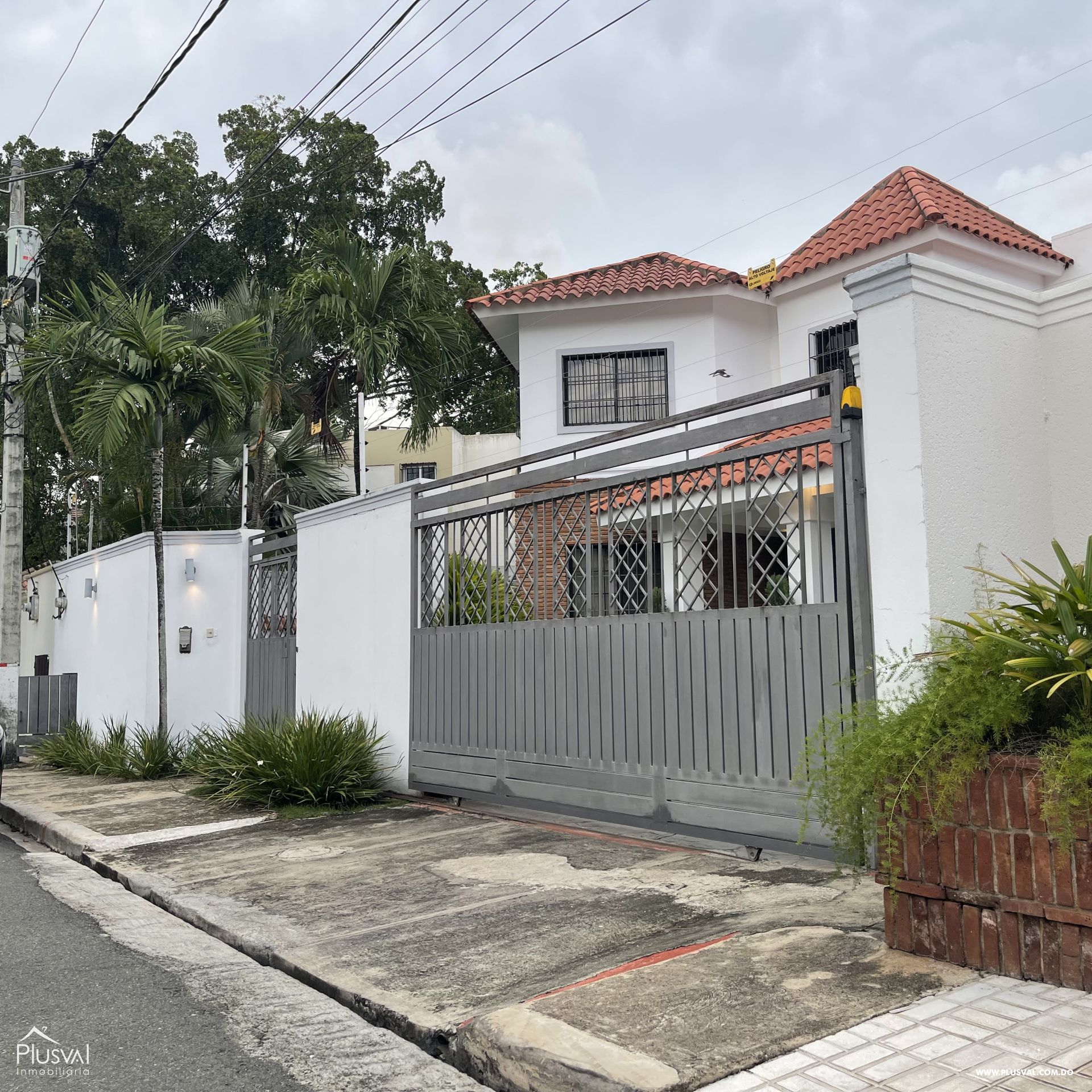 Hermosa casa en alquiler en el sector de Cuesta Hermosa II 355359