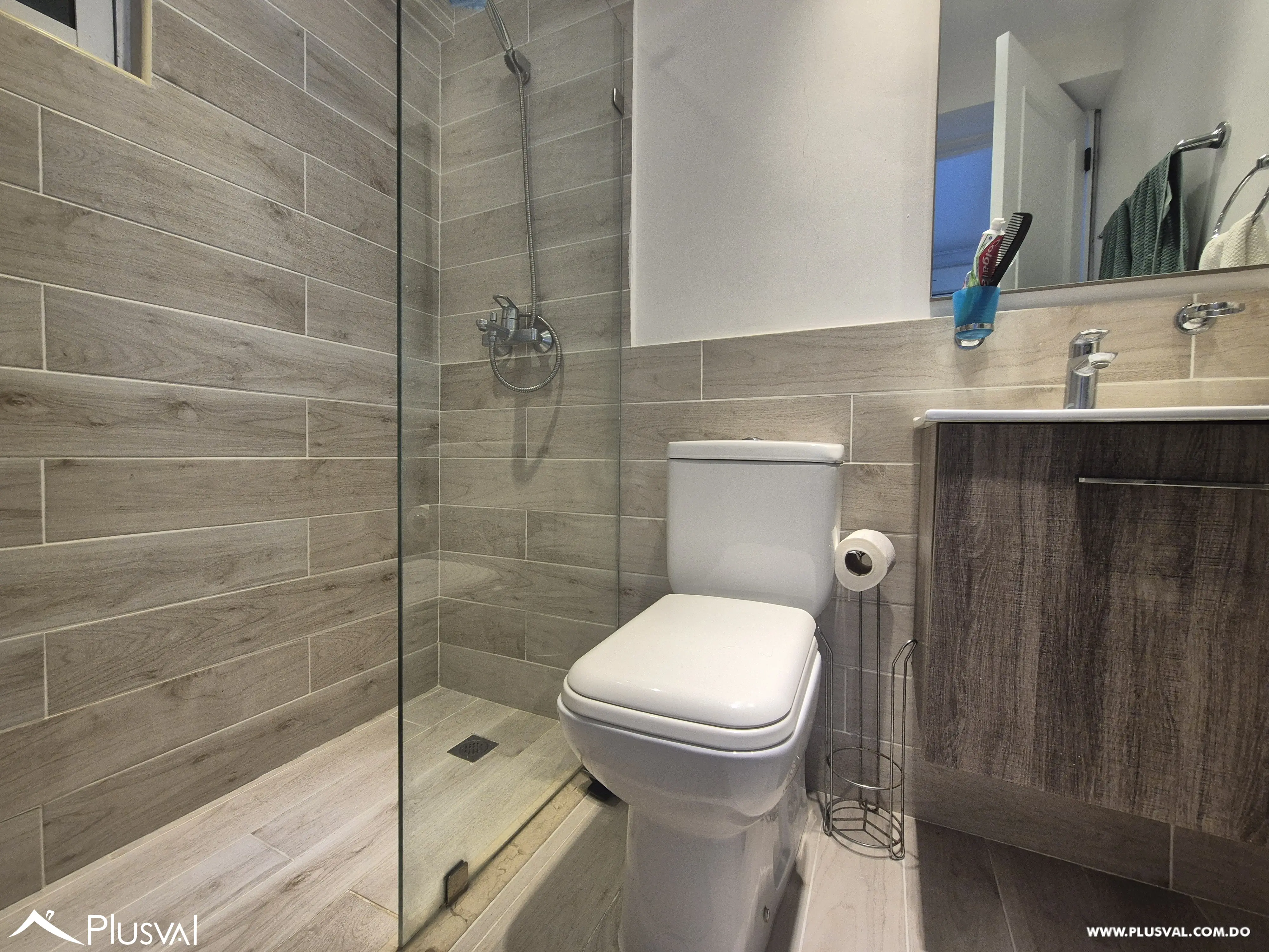 Apartamento en alquiler en Evaristo Morales SIN MOBILIARIO 485767