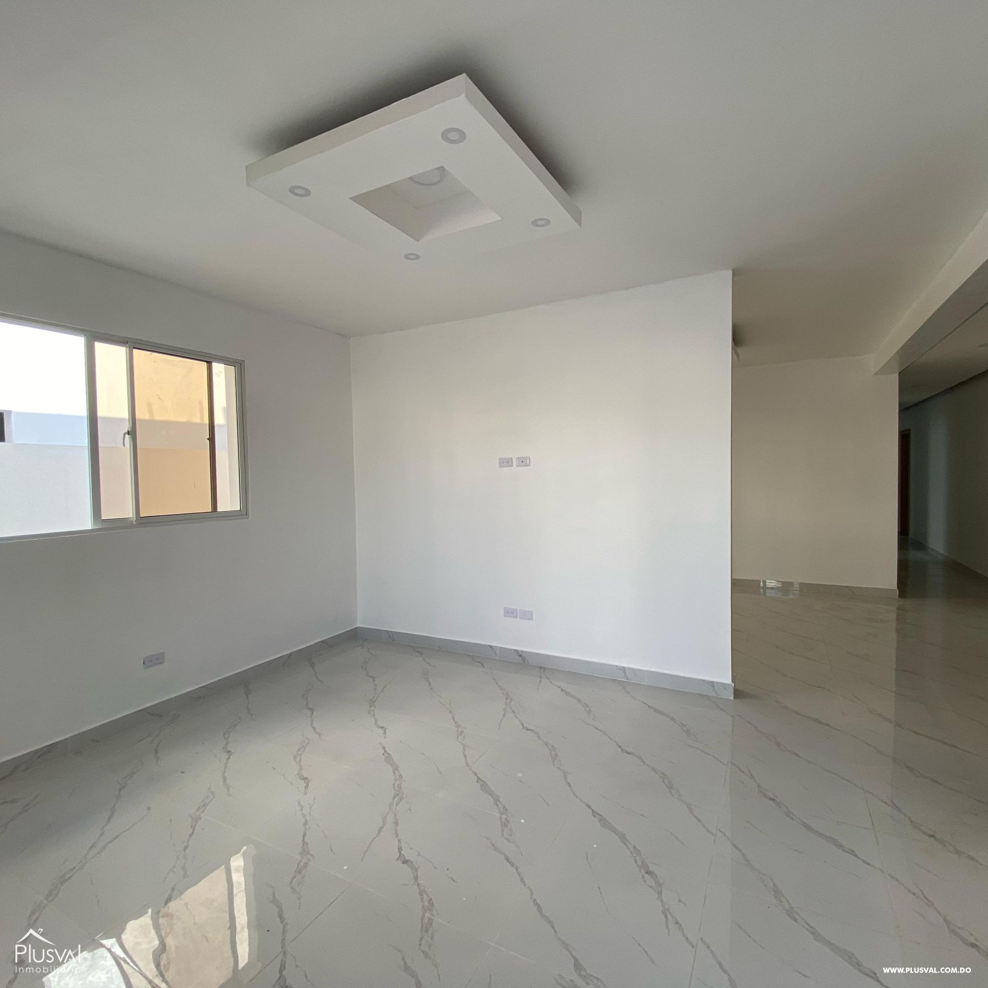 Hermosa Casa en proyecto Cerrado con fachada Moderna y amplios espacios 419375