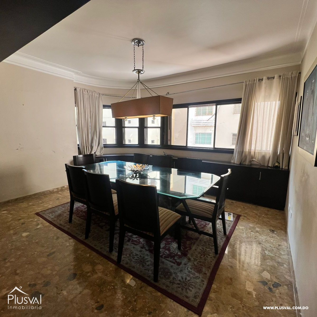 Apartamento en Venta, frente al parque Mirador Sur. 302985