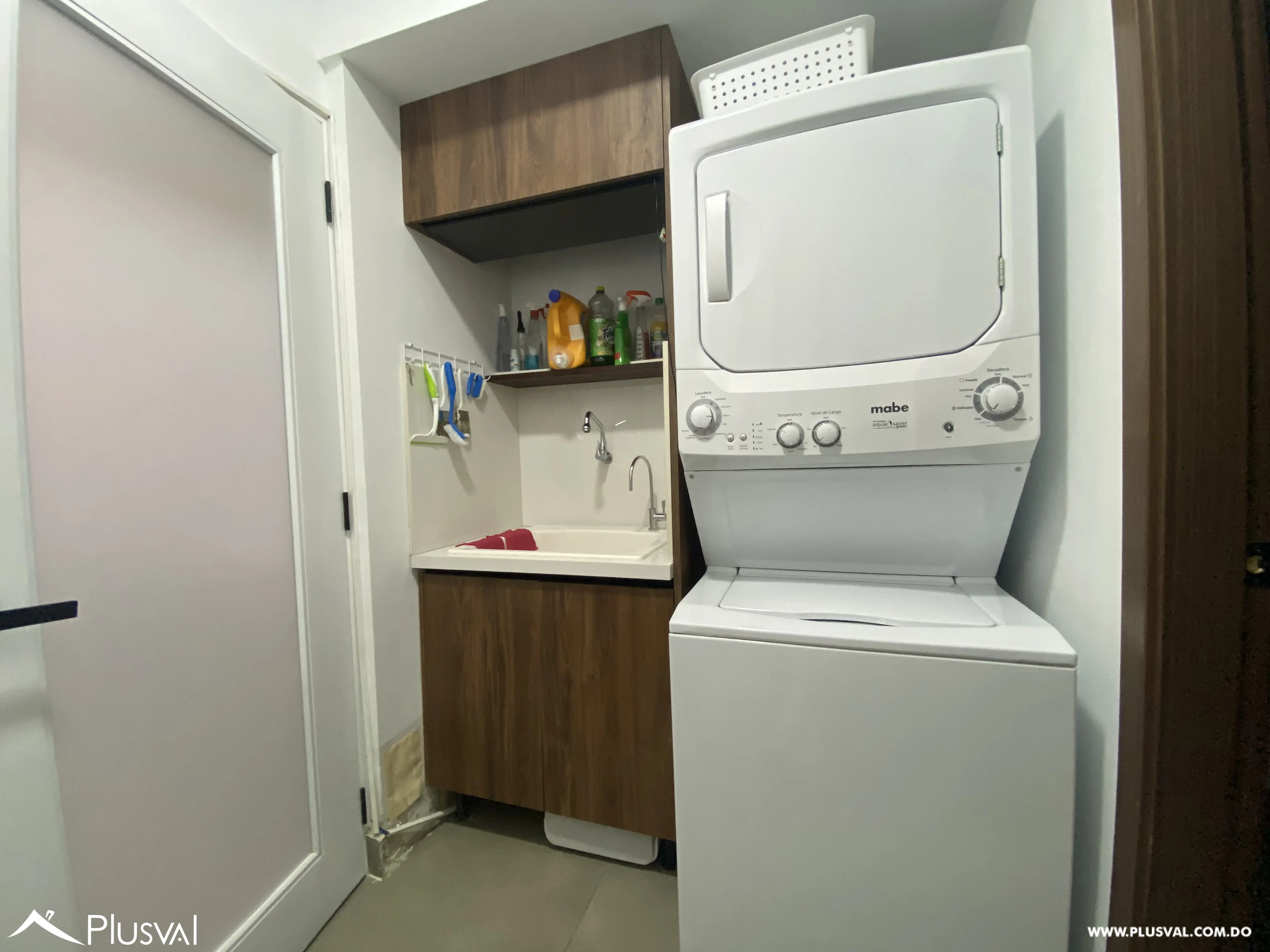 Apartamento en alquiler con estilo moderno y excelente ubicación en bella vista. 466454