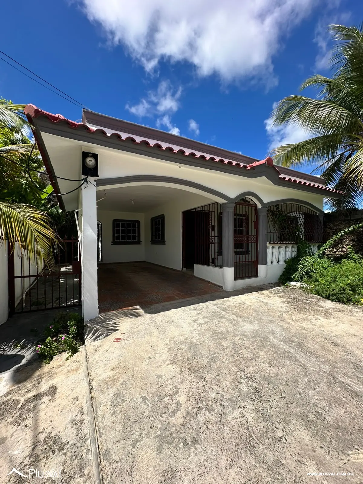 San Isidro - Casa de 1 nivel con amplio patio y área verde 530207