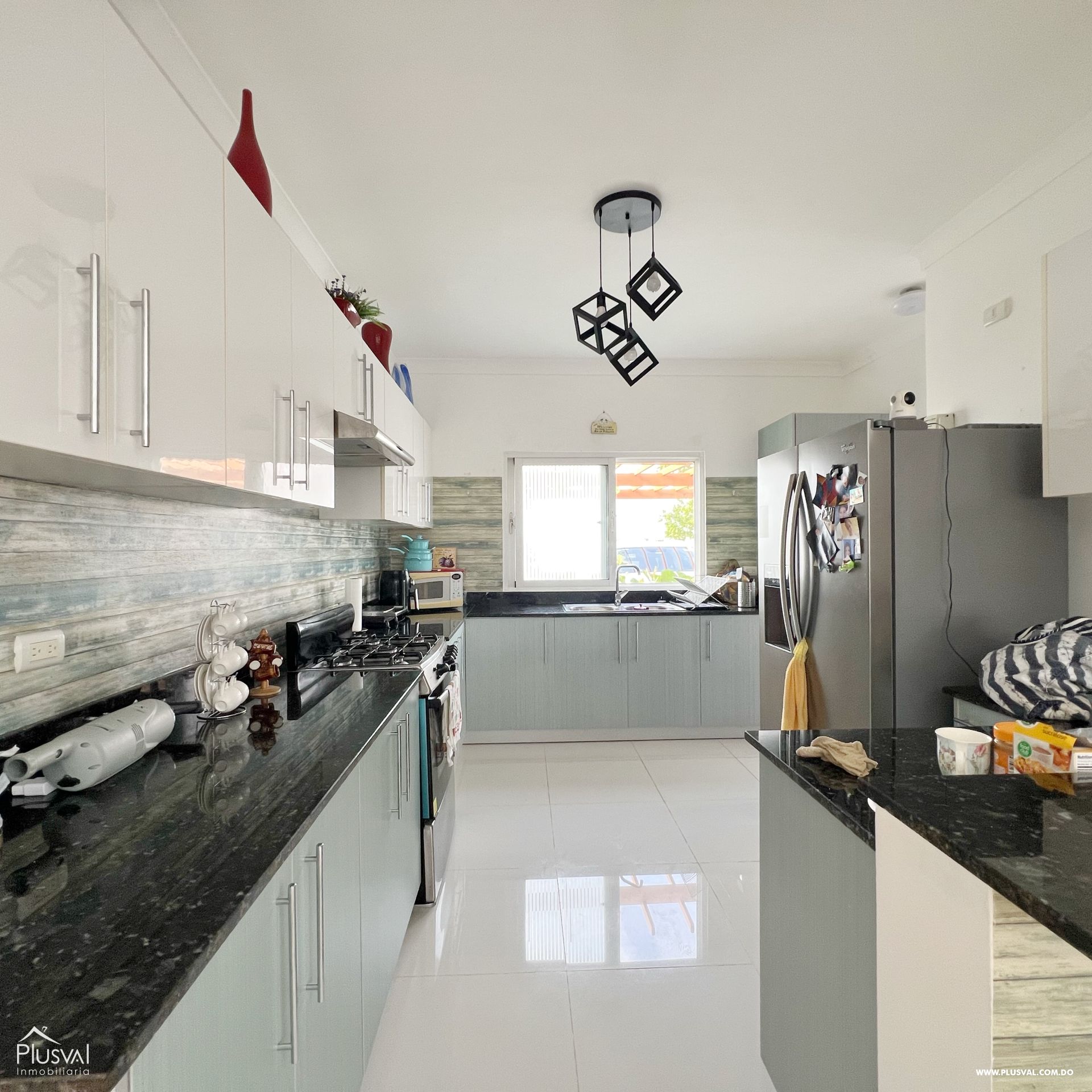 Casa amplia y moderna en venta en Vista Cana 370991