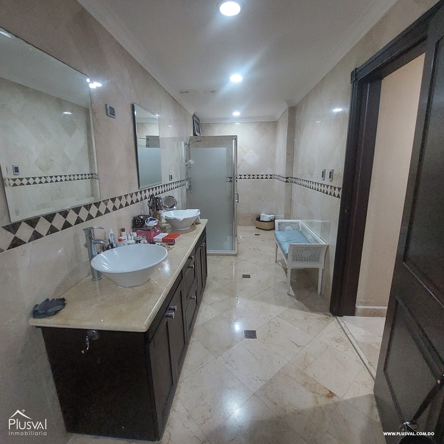 Hermoso y amplio apartamento de lujo en venta en Piantini 403389