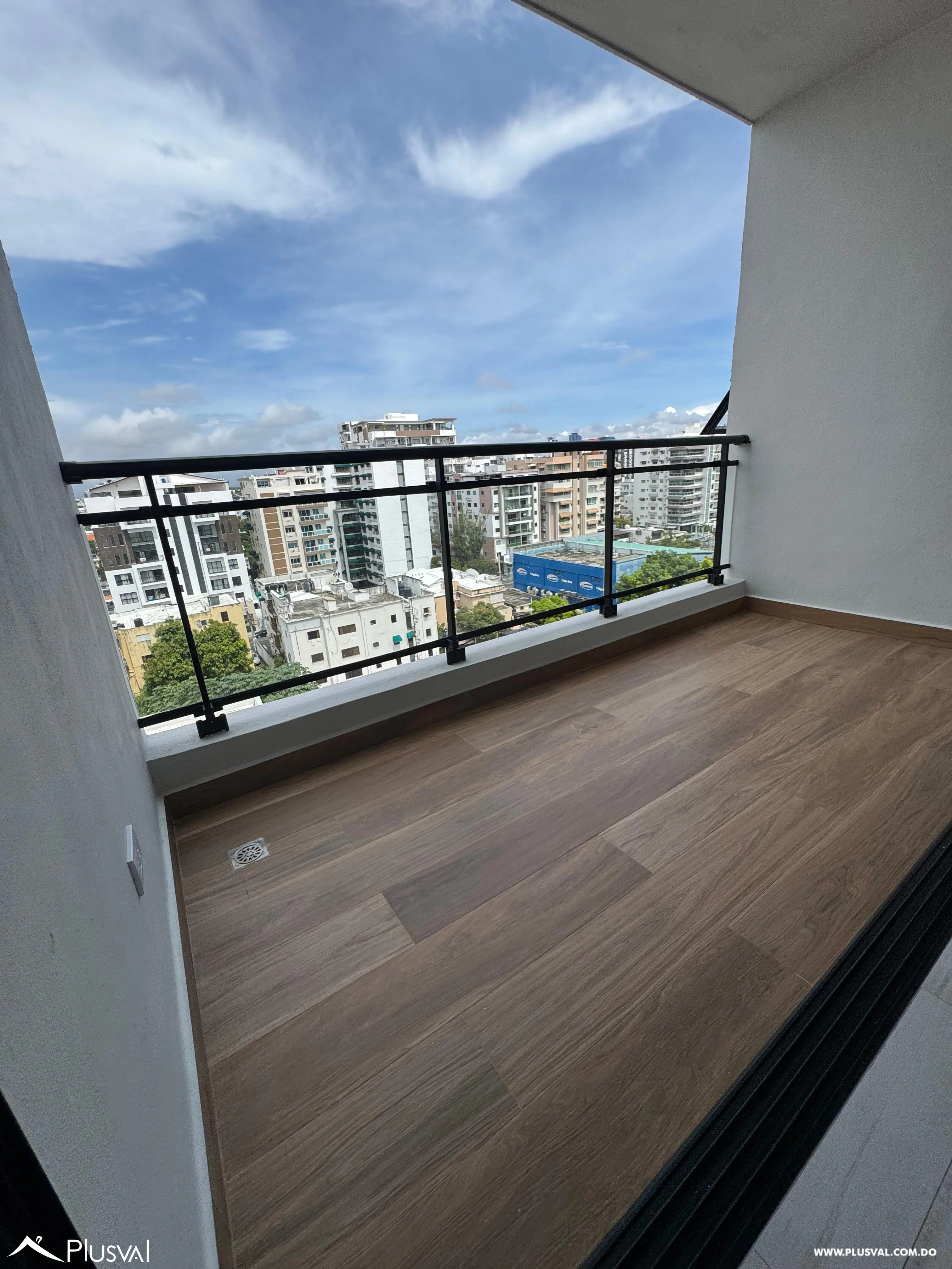 Alquiler de excelente apartamento en Evaristo Morales 466624