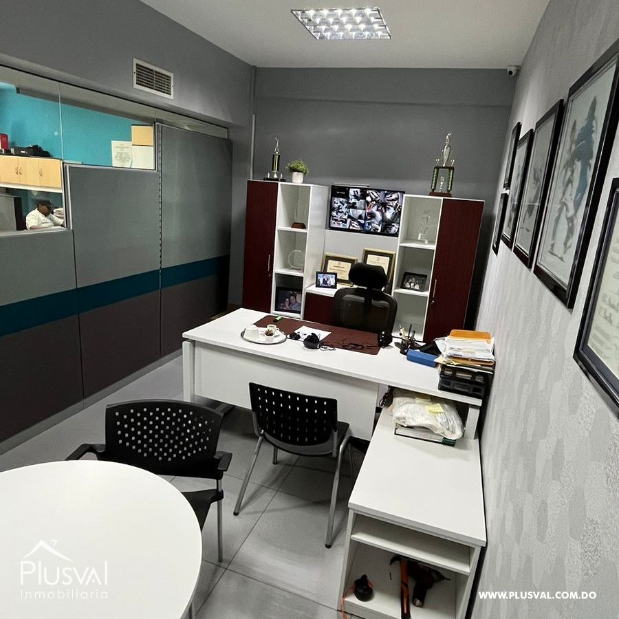 Amplio local en venta en Piantini 306992