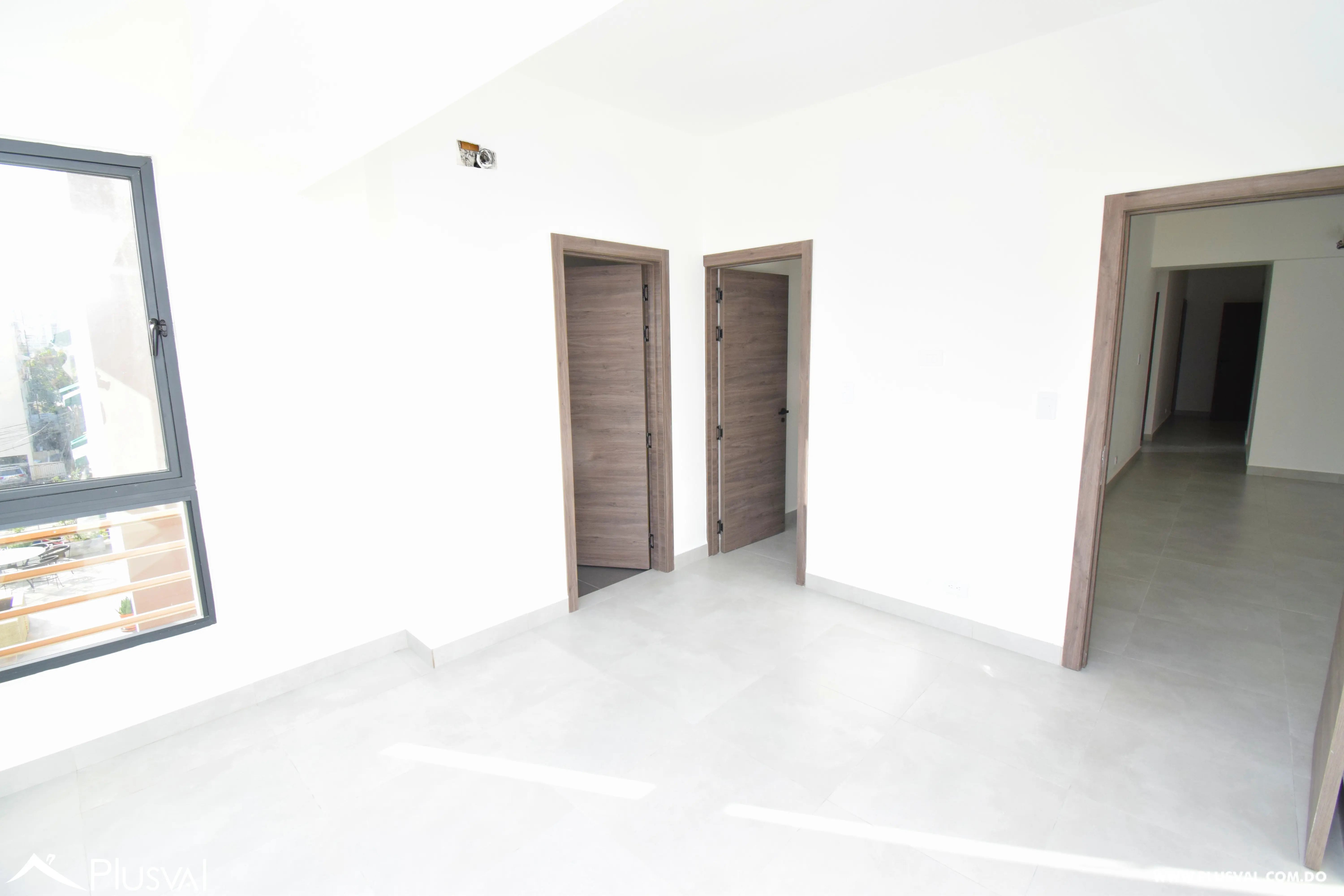 Apartamento  en alquiler vacio con muy buena distribución. 470570