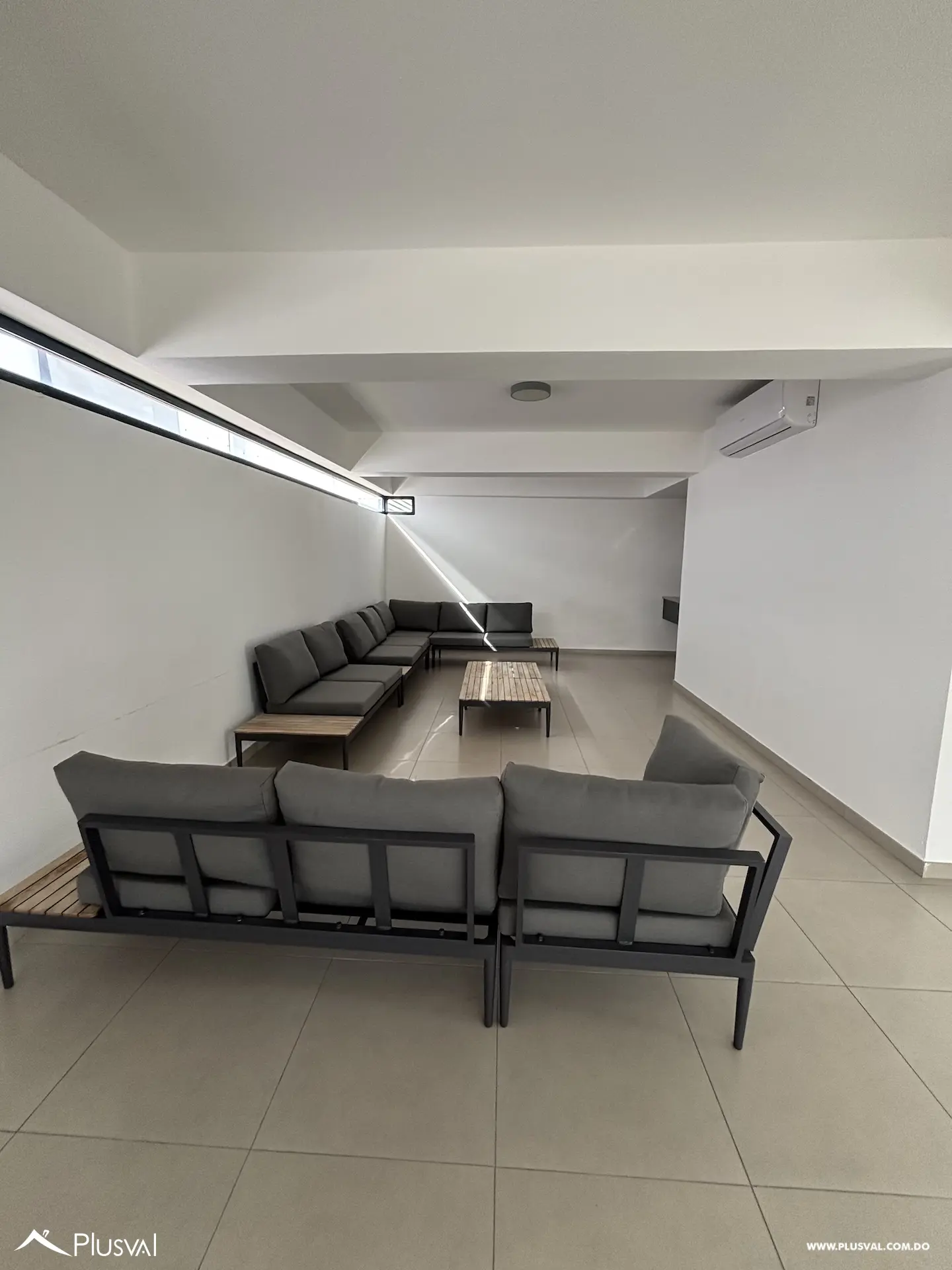 Alquiler Apartamento Moderno Amueblado en Evaristo Morales 512682