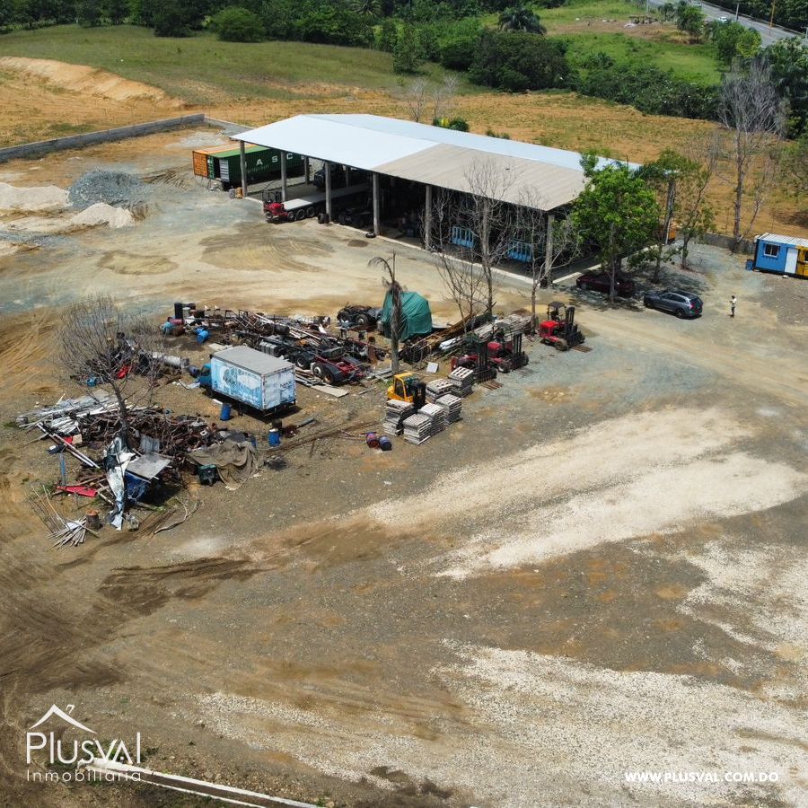Amplio Terreno a pocos metros de el Aeropuerto El Higuero de oportunidad para desarrollo 290257