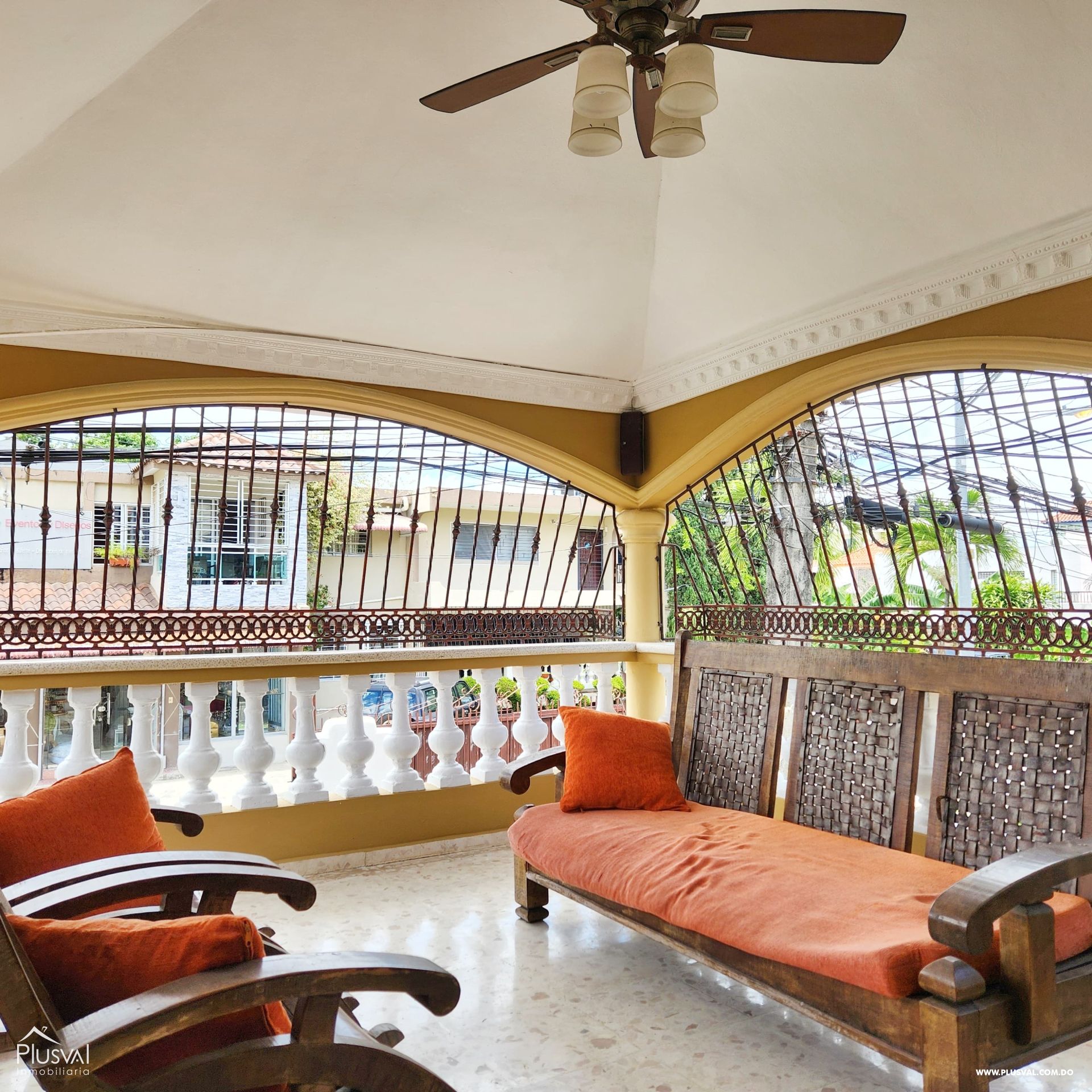 Casa en venta Santo Domingo Este, ideal para familias en crecimiento 352183