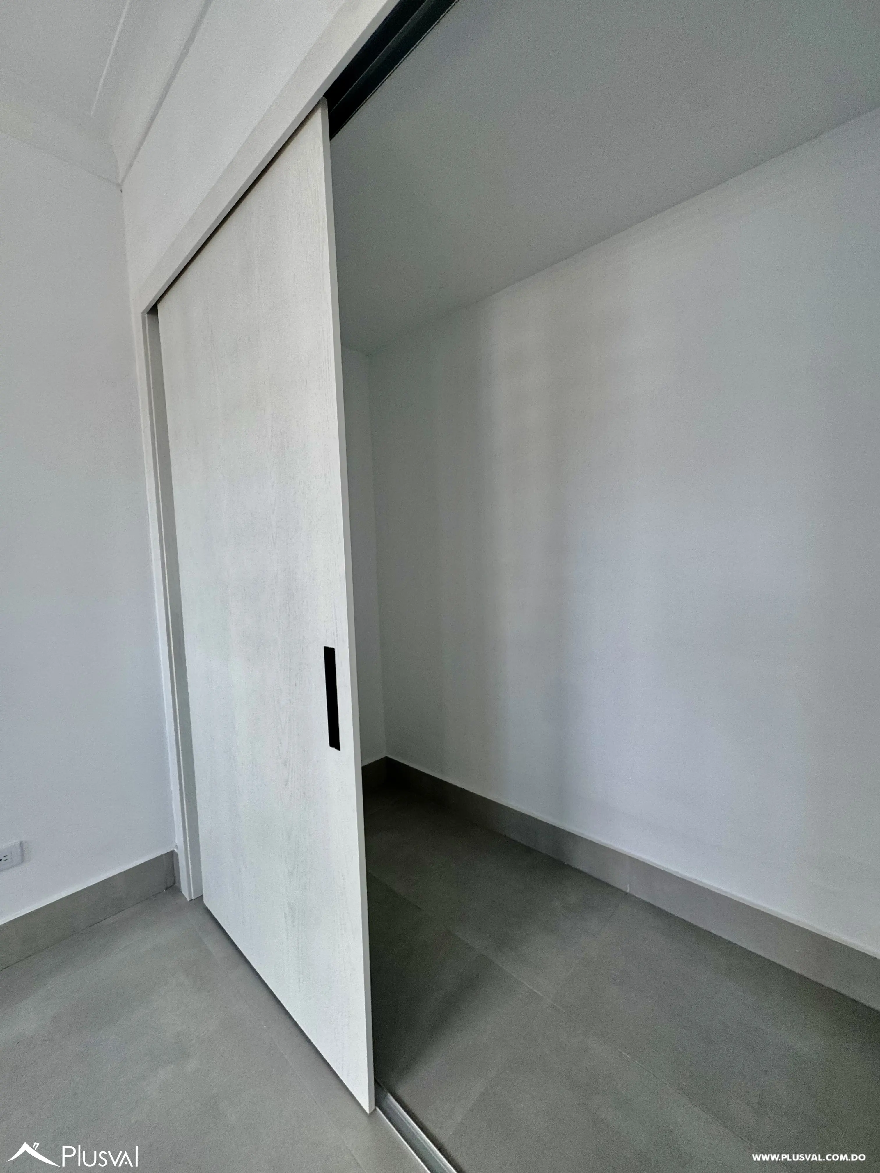 Alquilo Apto en una de las Zonas mas Exclusivas de Evaristo Morales 496416