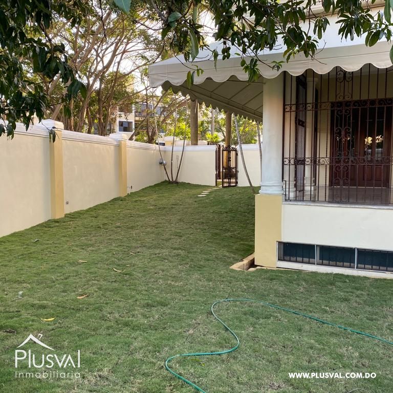 Casa  en las Praderas con excelente ubicación Próximo a la Nuñez de Cáceres 280035