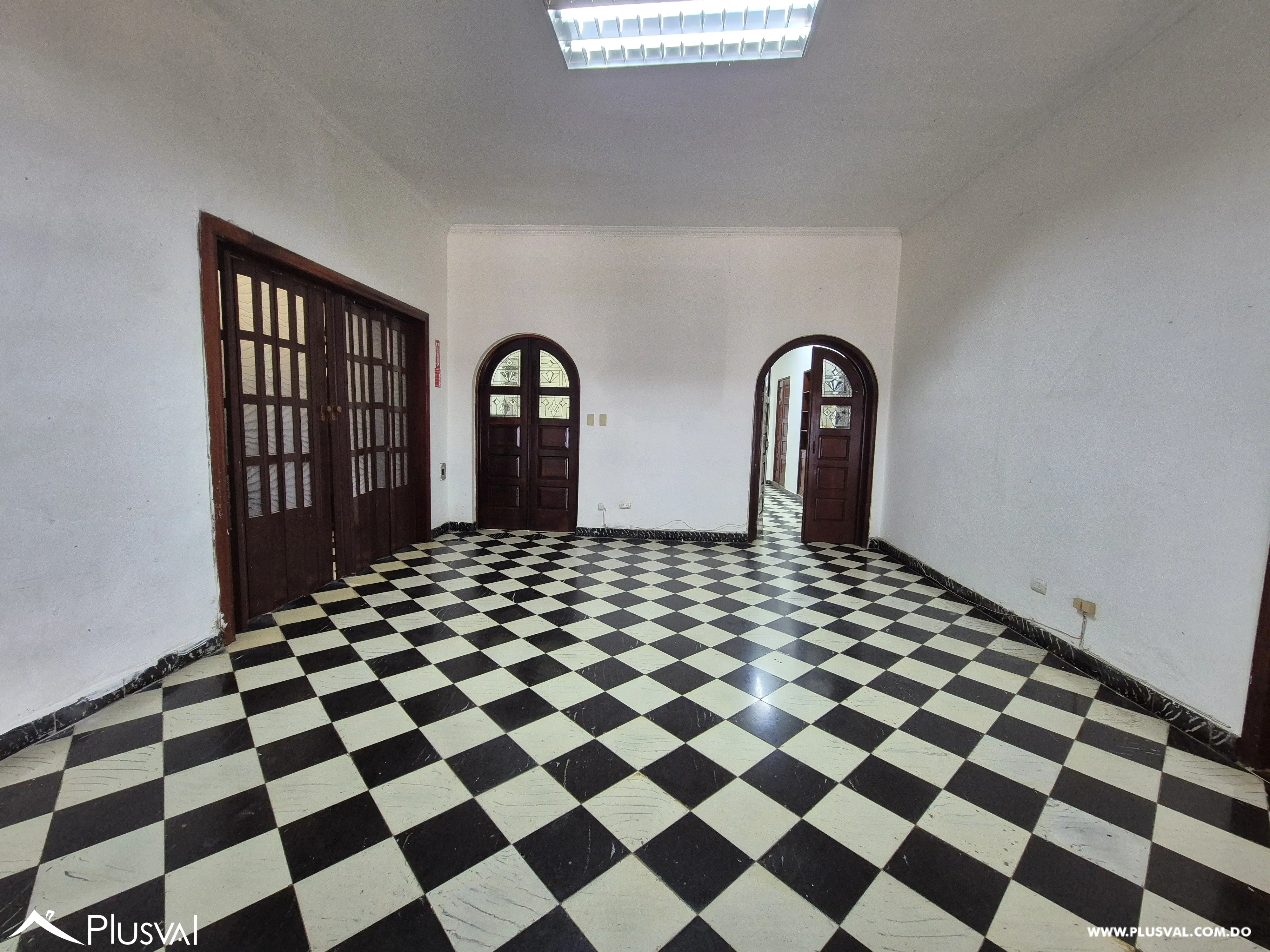 Casa en renta en el encantador sector de Gazcue 464247