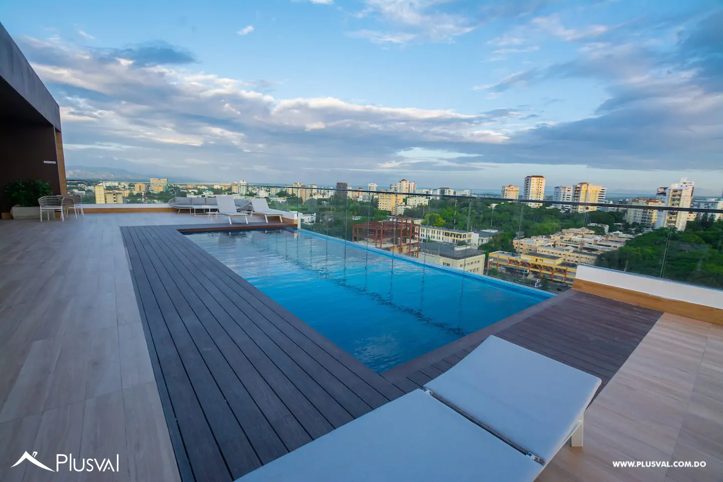 Apartamento amueblado en venta en Reparto Panorama Santiago | Ideal Airbnb | Torre con rooftop y piscina 486665