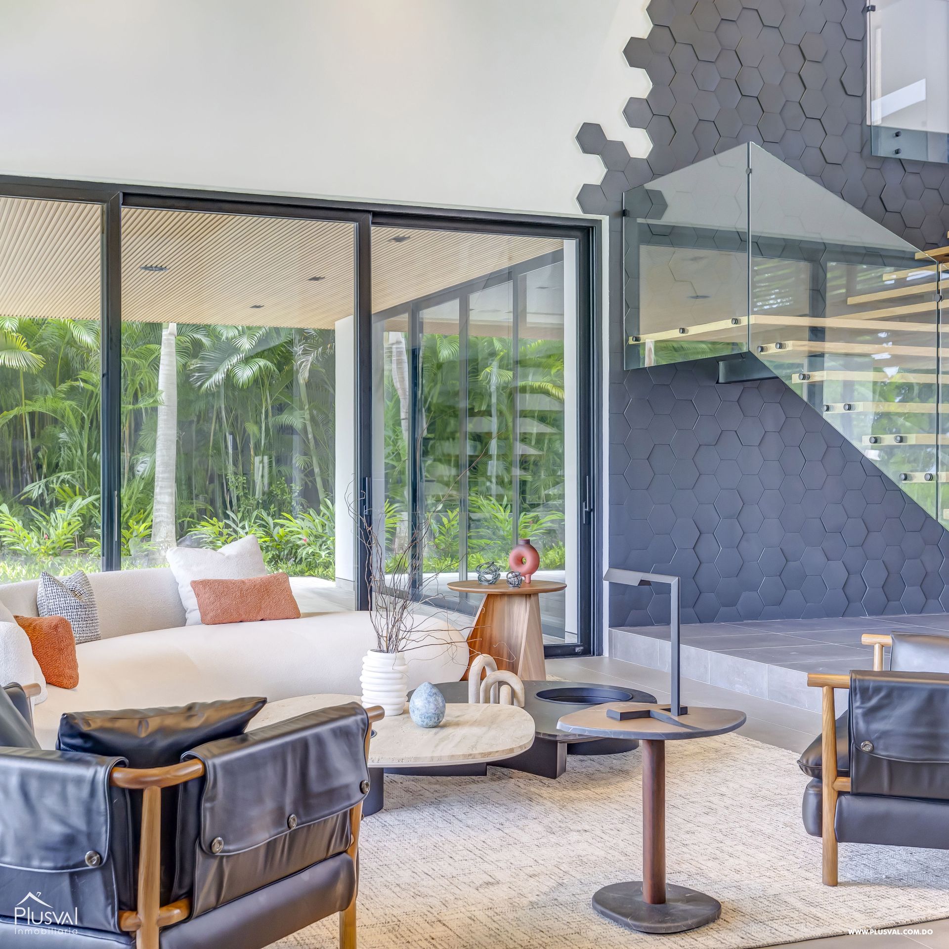 Modern Luxury Villa in Hacienda on sale, Punta Cana Resort. 370638