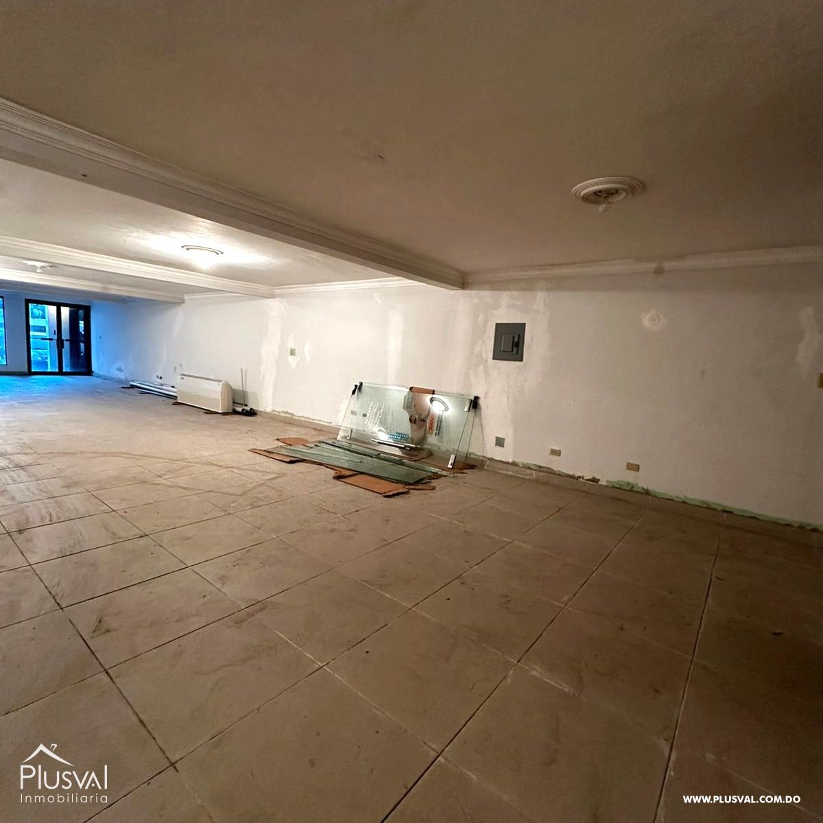 Local de Primer Nivel para oficinas o almacén 436500
