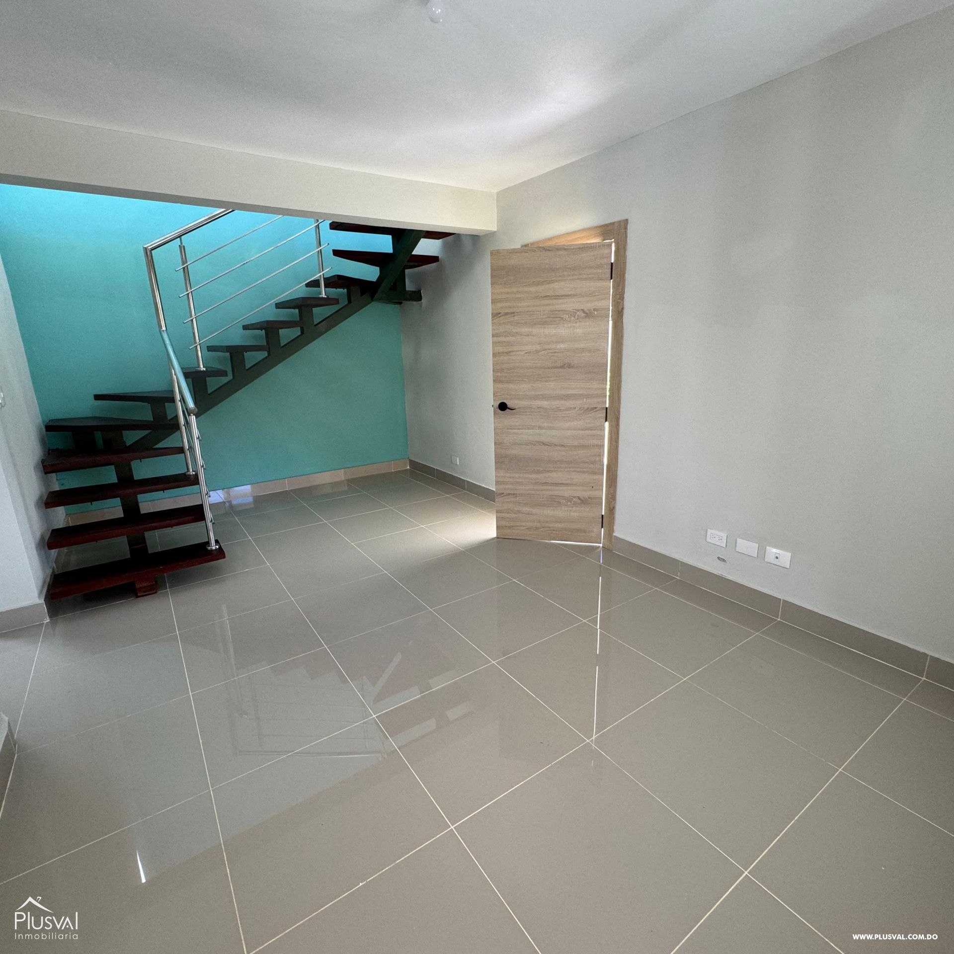 Villa de dos niveles con Piscina en venta ubicada en el corazón de Cabarete, a pocos minutos de la playa 385508