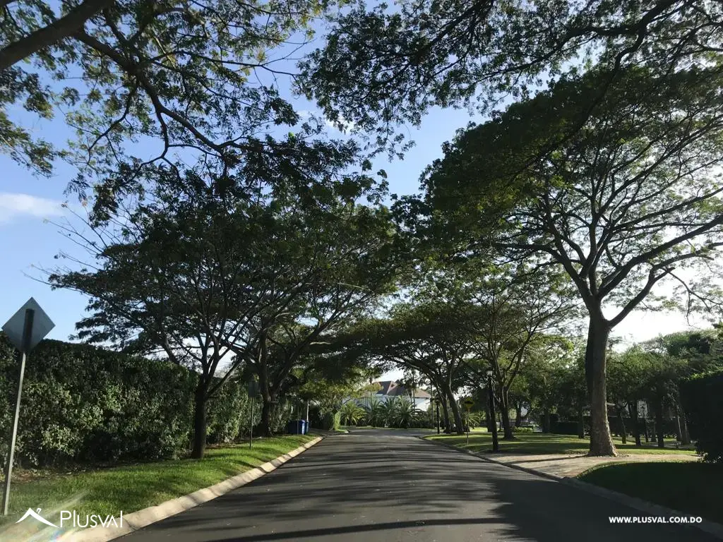 Extenso solar en venta en zona exclusiva de Santiago 485803