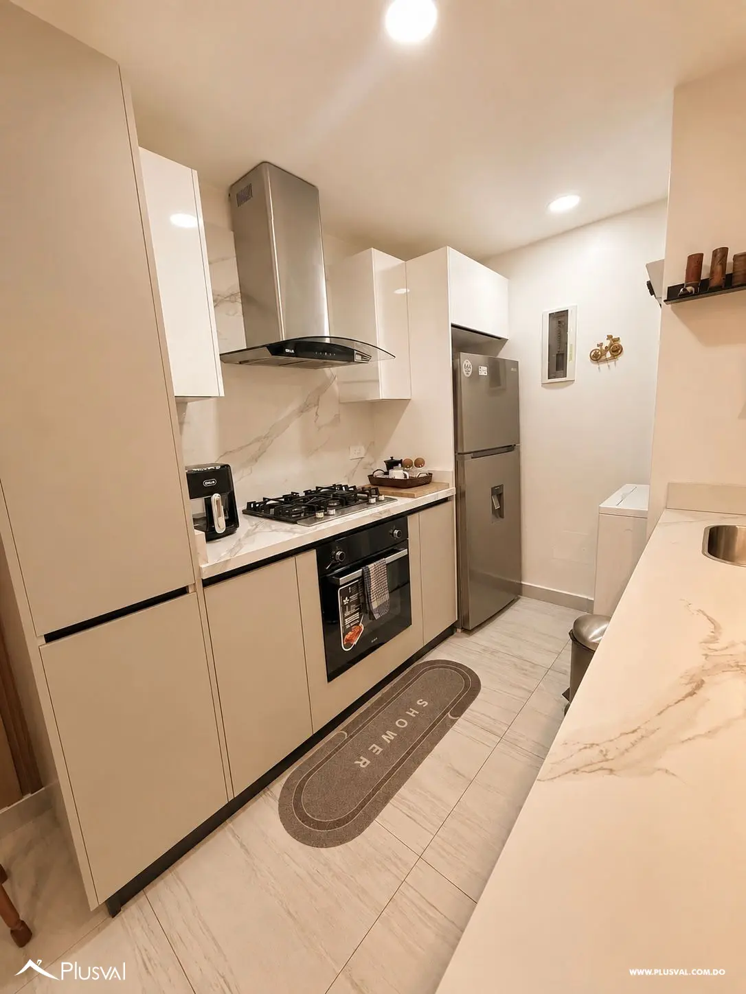 Elegante apartamento amueblado en venta, ubicado en Evaristo Morales. 530239