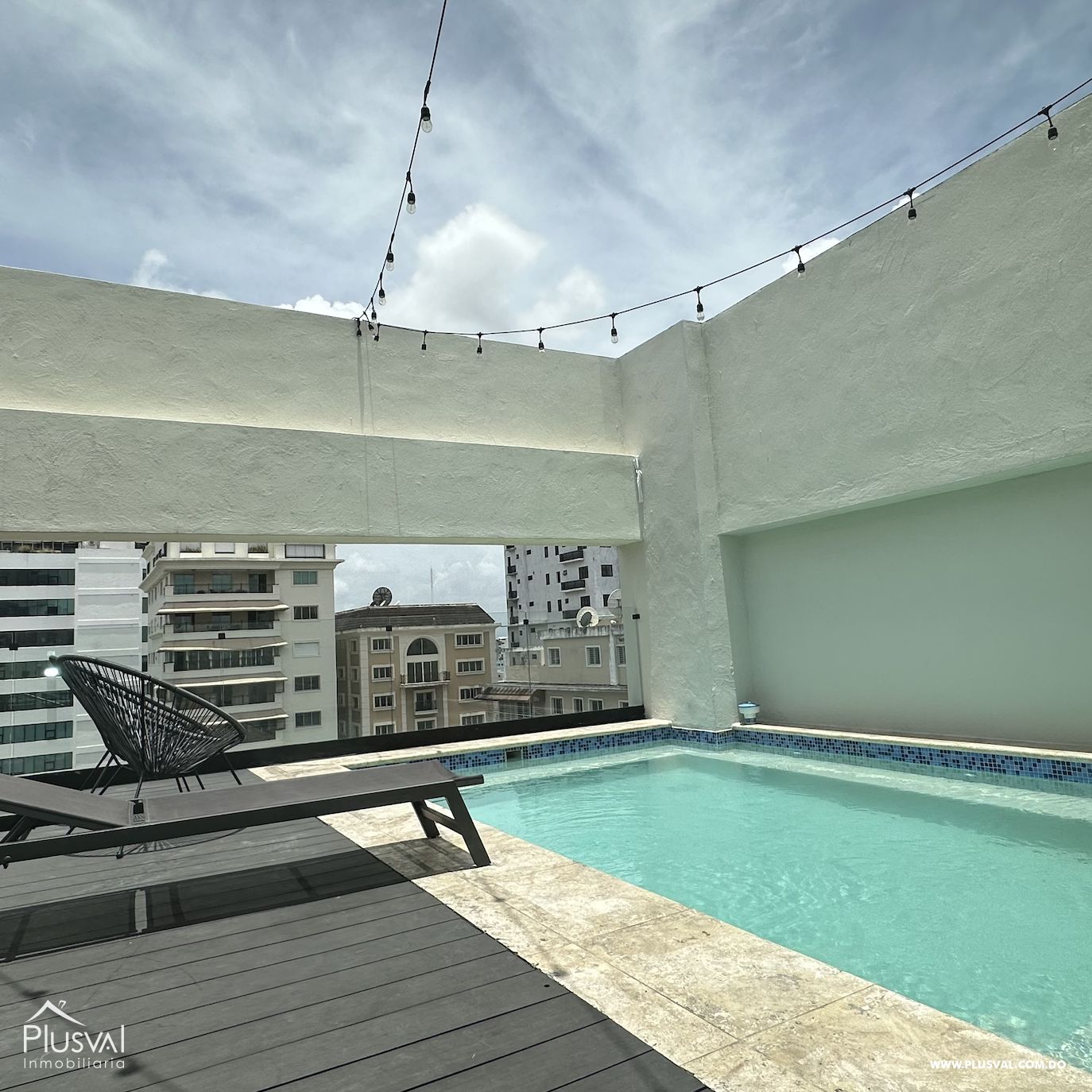 Apartamento en venta en Serralles | 1 habitación, línea blanca y aire central – Santo Domingo 370292