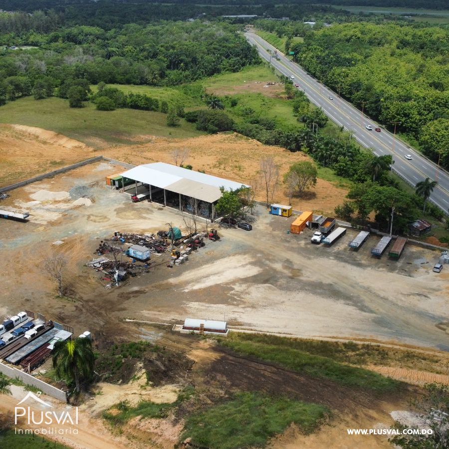 Amplio Terreno a pocos metros de el Aeropuerto El Higuero de oportunidad para desarrollo 290256