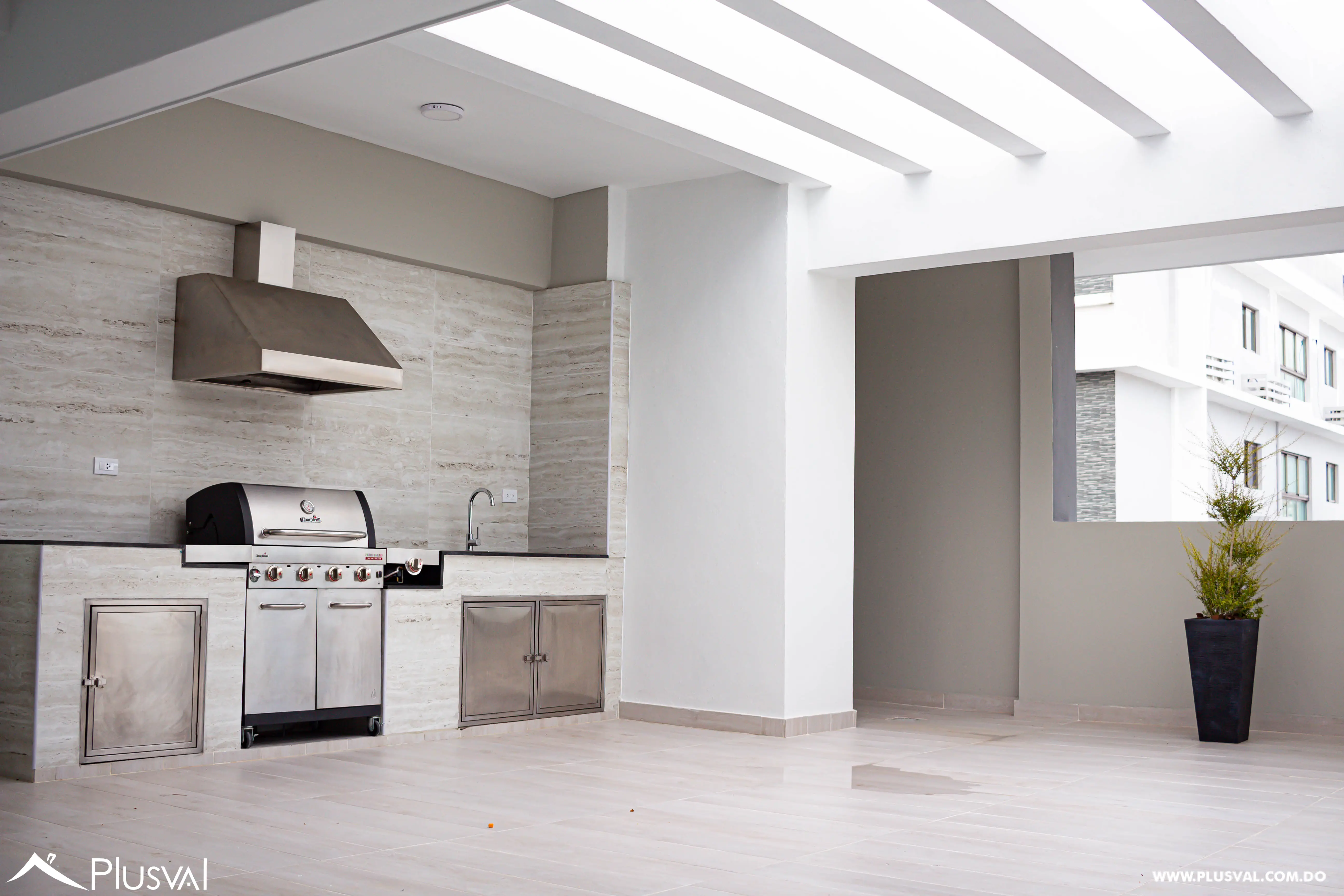 Apartamento en venta de 1 habitación amueblado en Evaristo Morales 492879