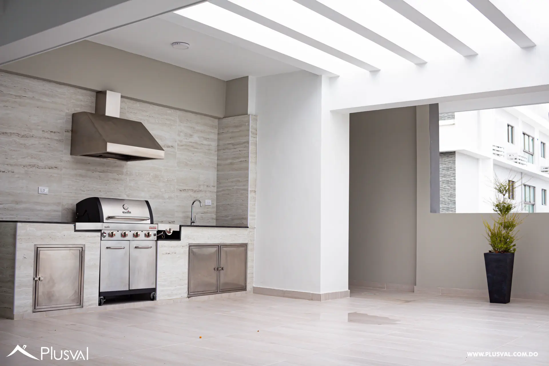 Apartamento en alquiler de 1 habitación amueblado en Evaristo Morales 495361