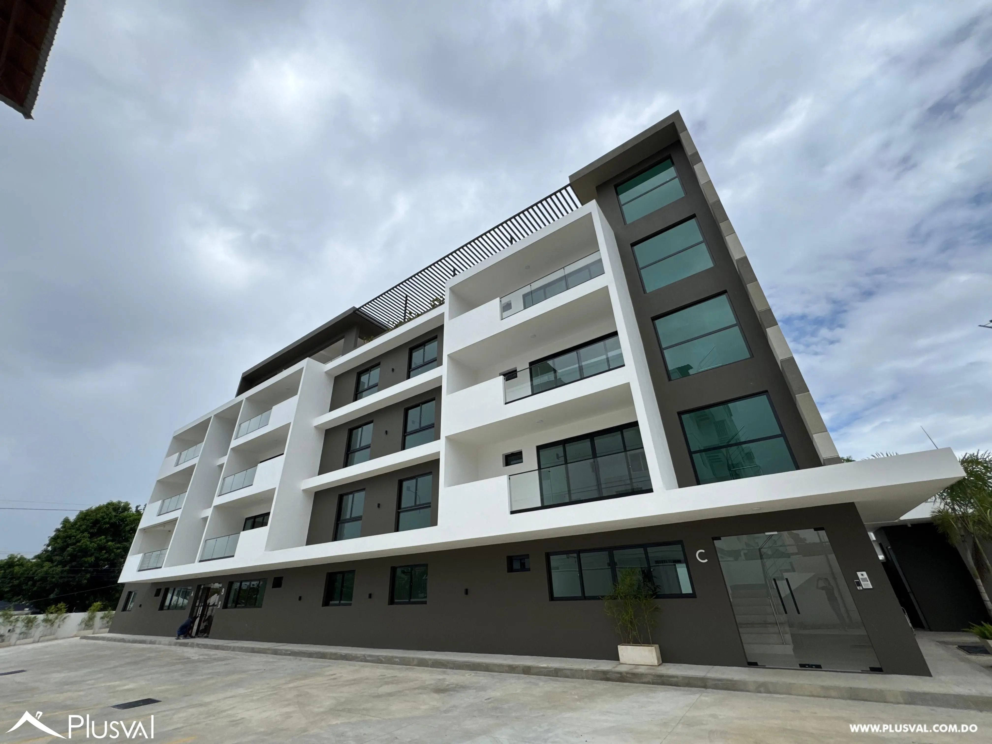 Apartamento de 3 Habitaciones en Moderno Residencial en Gurabo 519194