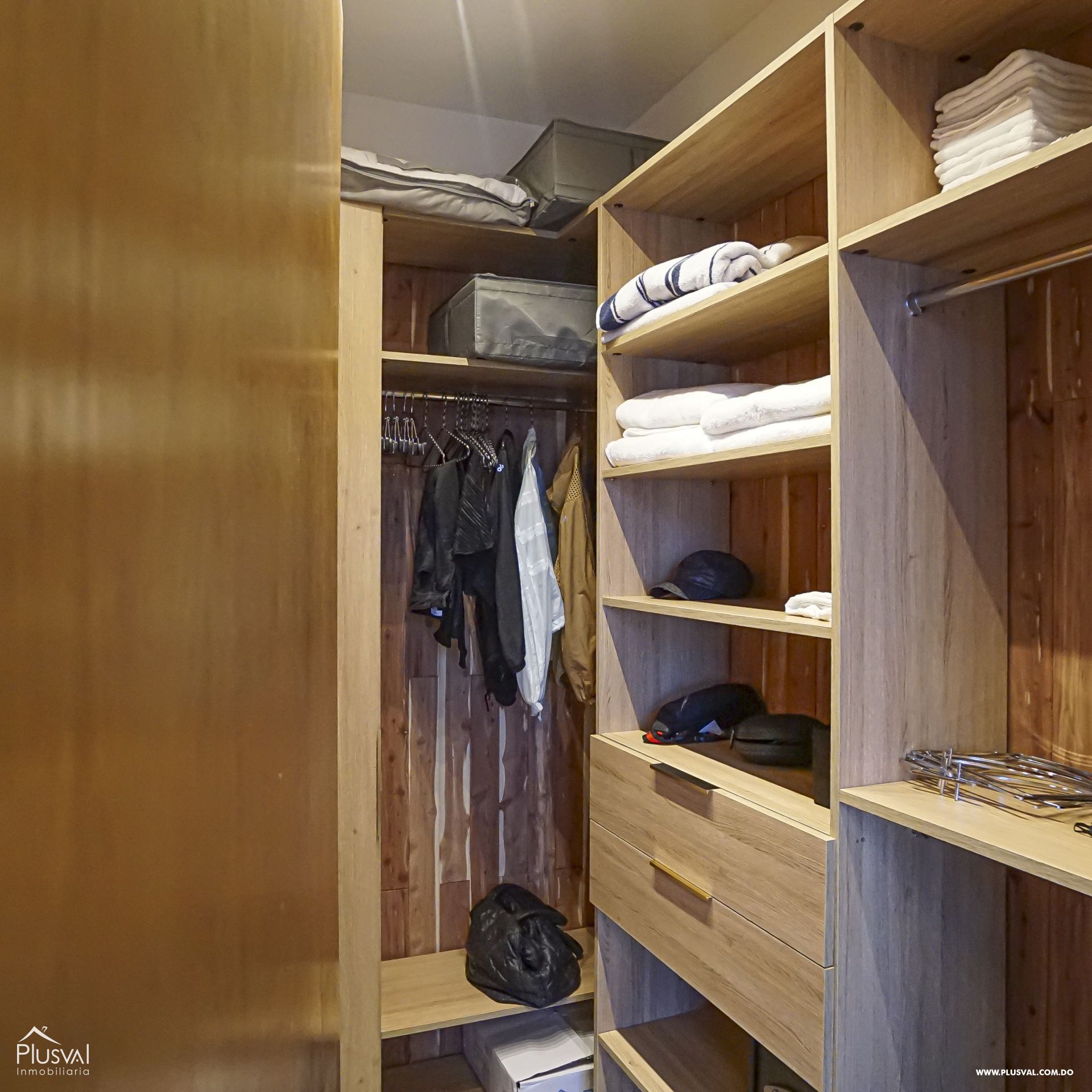 Moderno apartamento en el exclusivo sector de Piantini en alquiler 199777
