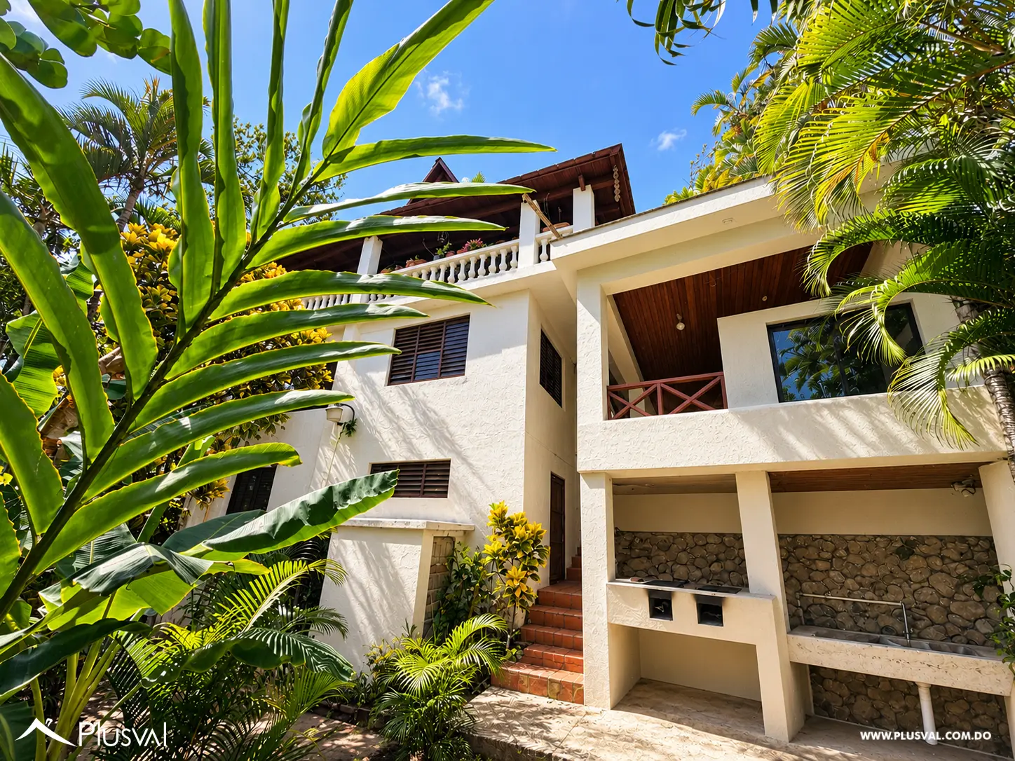 Villa de 3 Niveles con Jacuzzi en Villas Alpes, Jarabacoa 531173