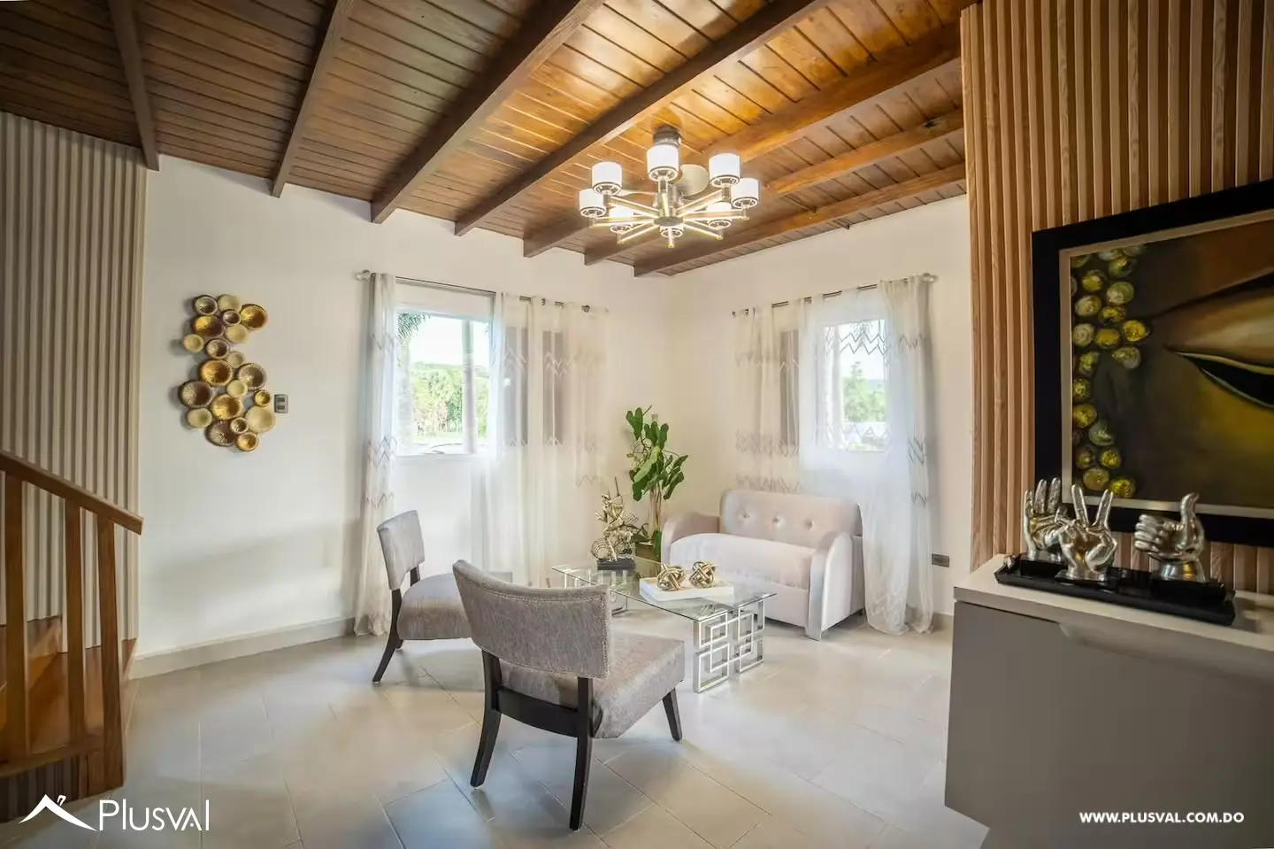 Villa tipo casa de campo en madera rodeada de naturaleza, a solo 30 minutos del Santiago Centro. 527459