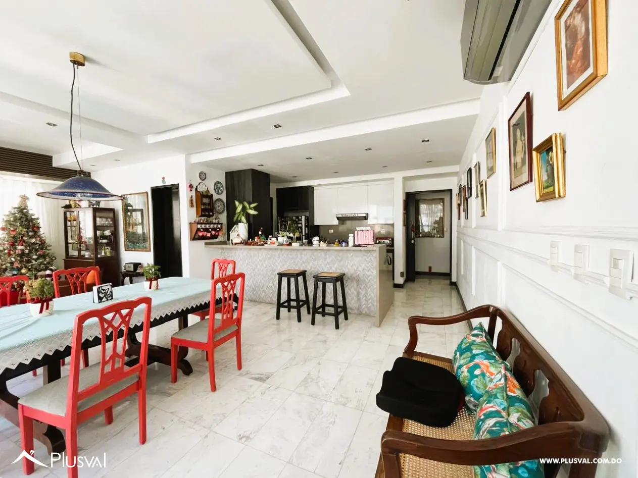 Apartamento de 3 habitaciones en venta en Serrallés 481848