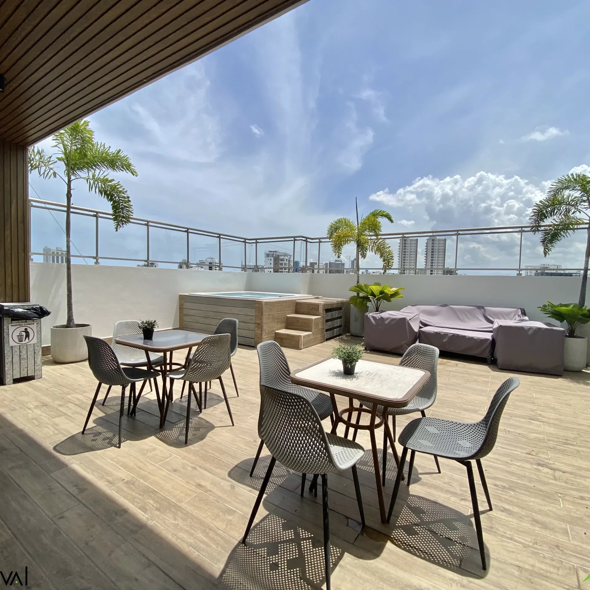 Alquilo Excelente Apartamento Amueblado en Naco 444709