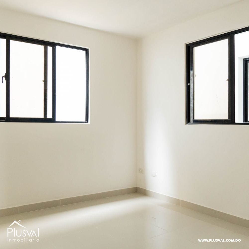 Apartamento en planos con patio privado, ubicado en zona residencial de Santiago, 371501