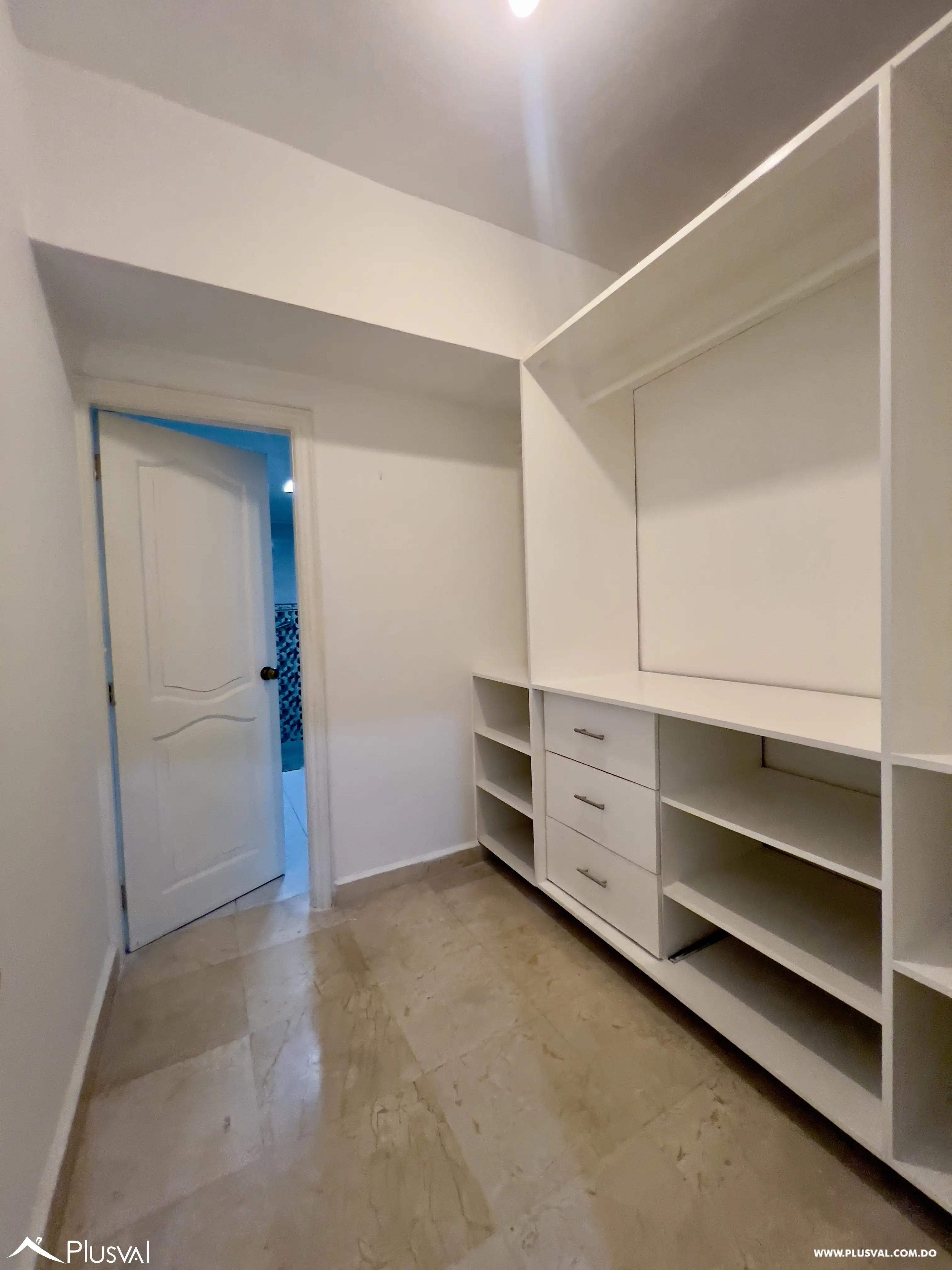 Apartamento en Alquiler en la Urbanizacion El Real 463611
