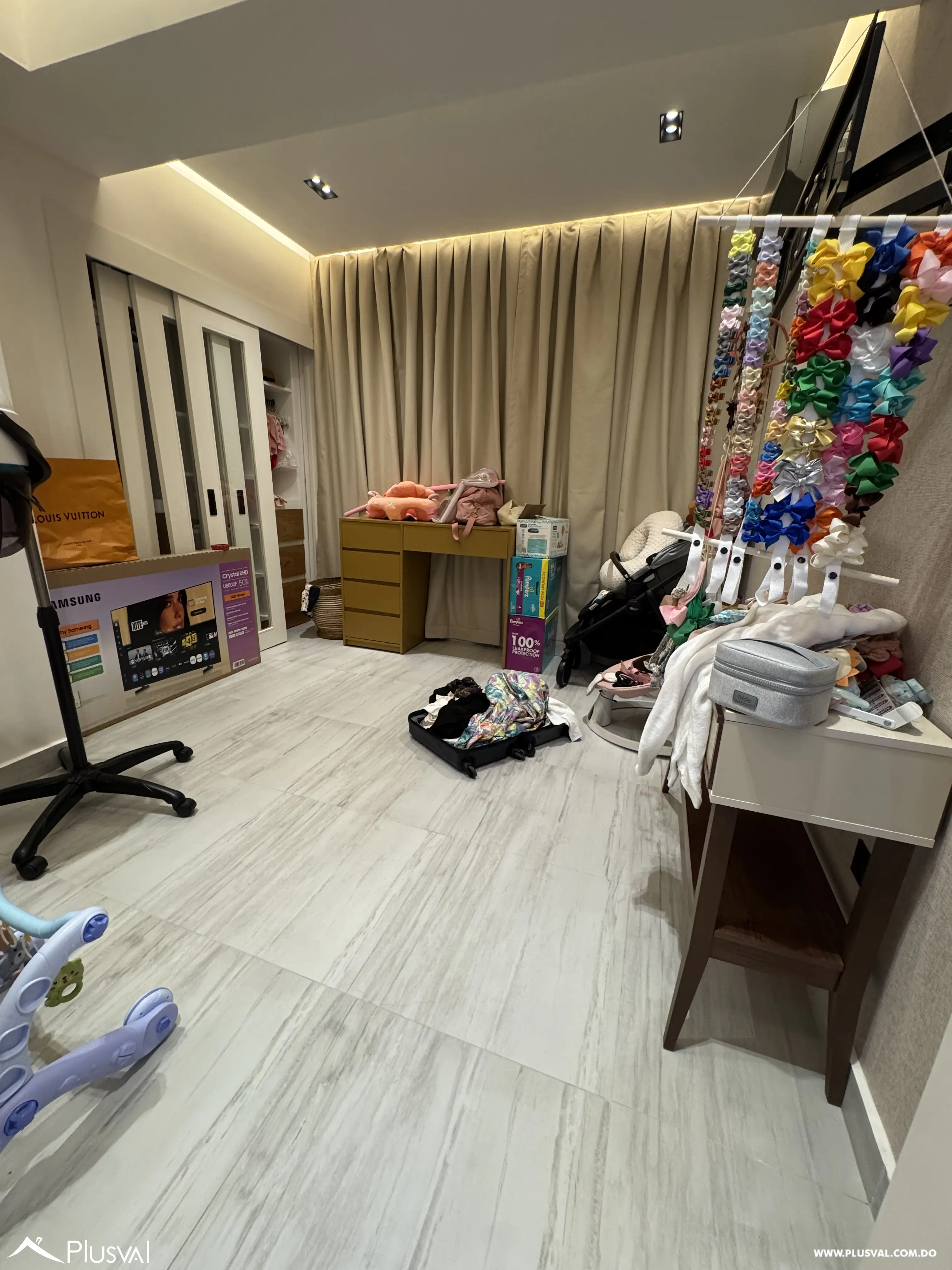 VENTA DE APARTAMENTO DE 3 HABITACIONES CON ESTUDIO EN EVARISTO 518614