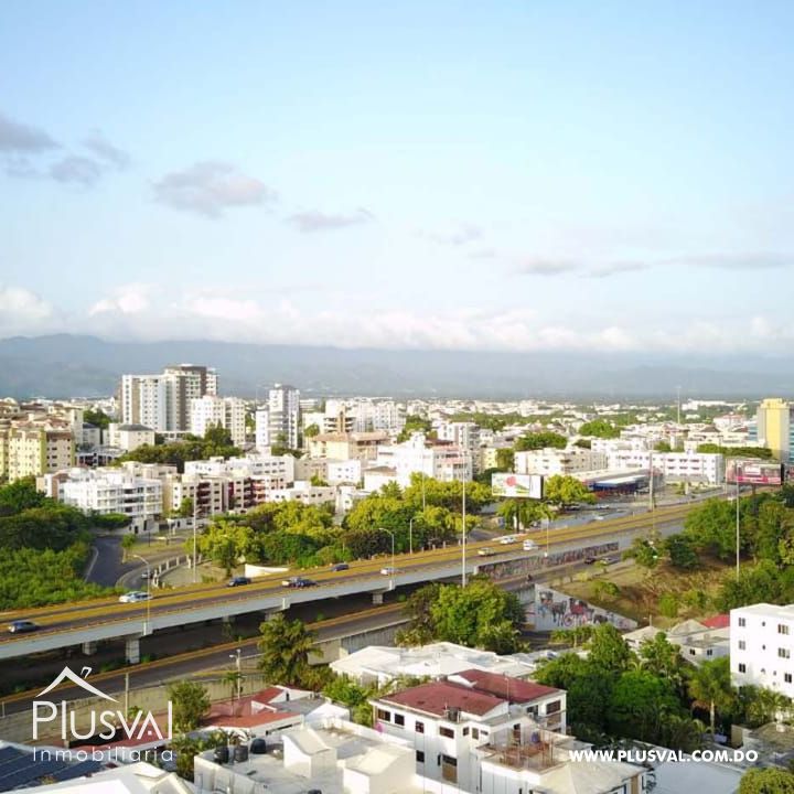 Amplio apartamento en alquiler ubicado en zona privilegiada de Santiago. 257778
