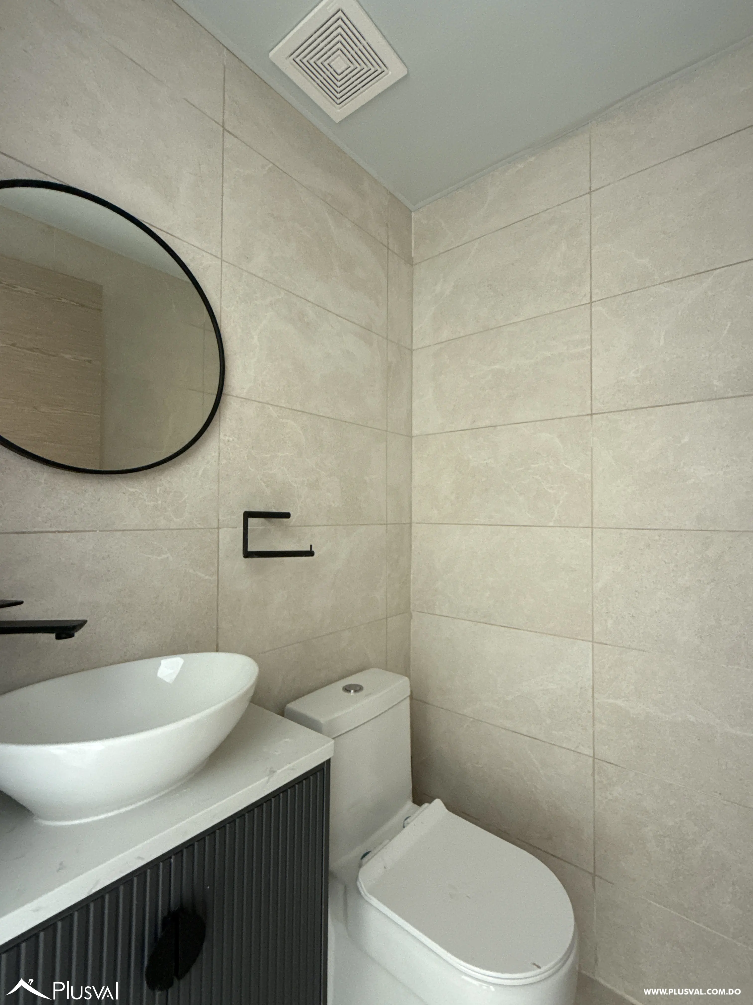 Apartamento 2 habitaciones con Vista al Mar y 2 parqueos en Alquiler en La Esperilla 478252