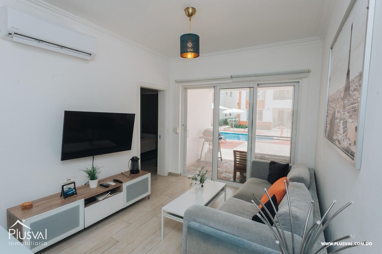 Apartamento en venta en una residencia nueva y segura, cercana a comercios y ubicada en el centro de Bávaro, a 4 minutos de la playa. 488256