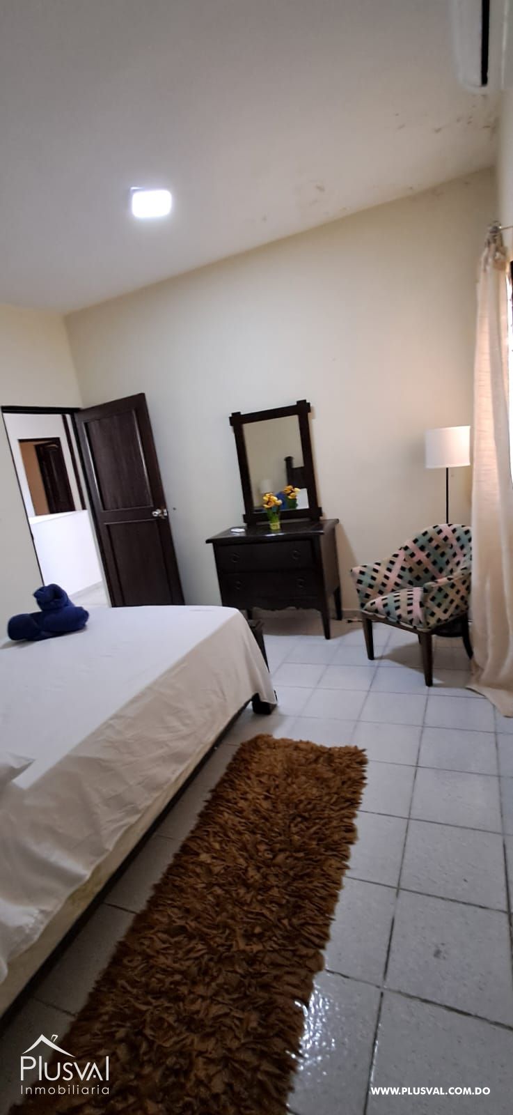 Villa de dos niveles en alquiler en Haina 473000