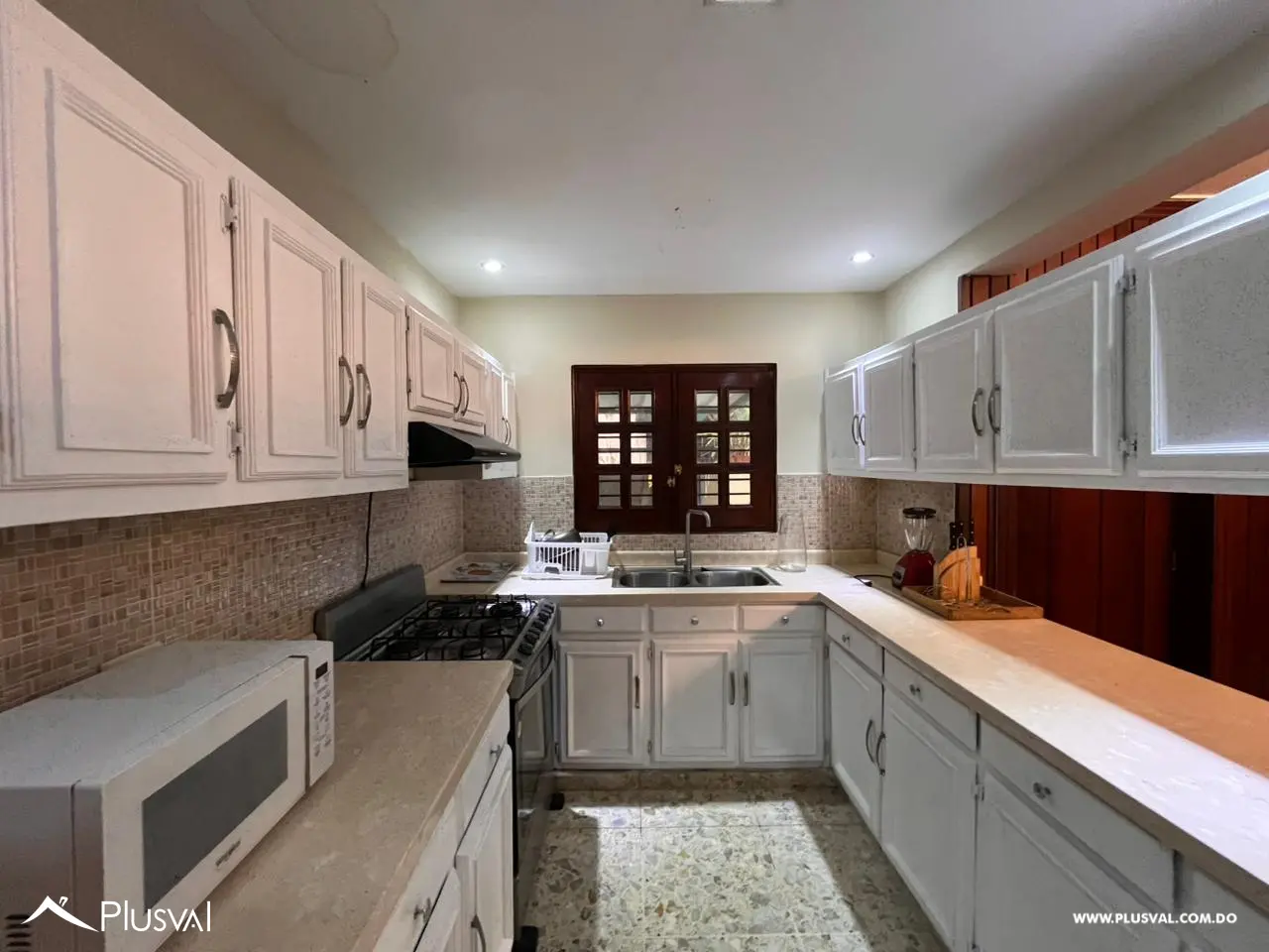 Apartamento amueblado en alquiler en Bella Vista sur 468798