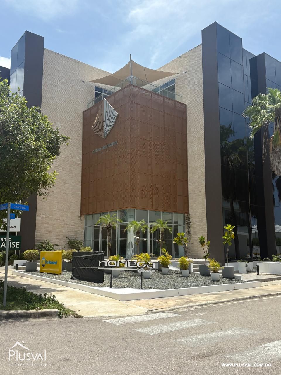 Local Comercial en Renta en el Boulevard de Punta Cana 468101
