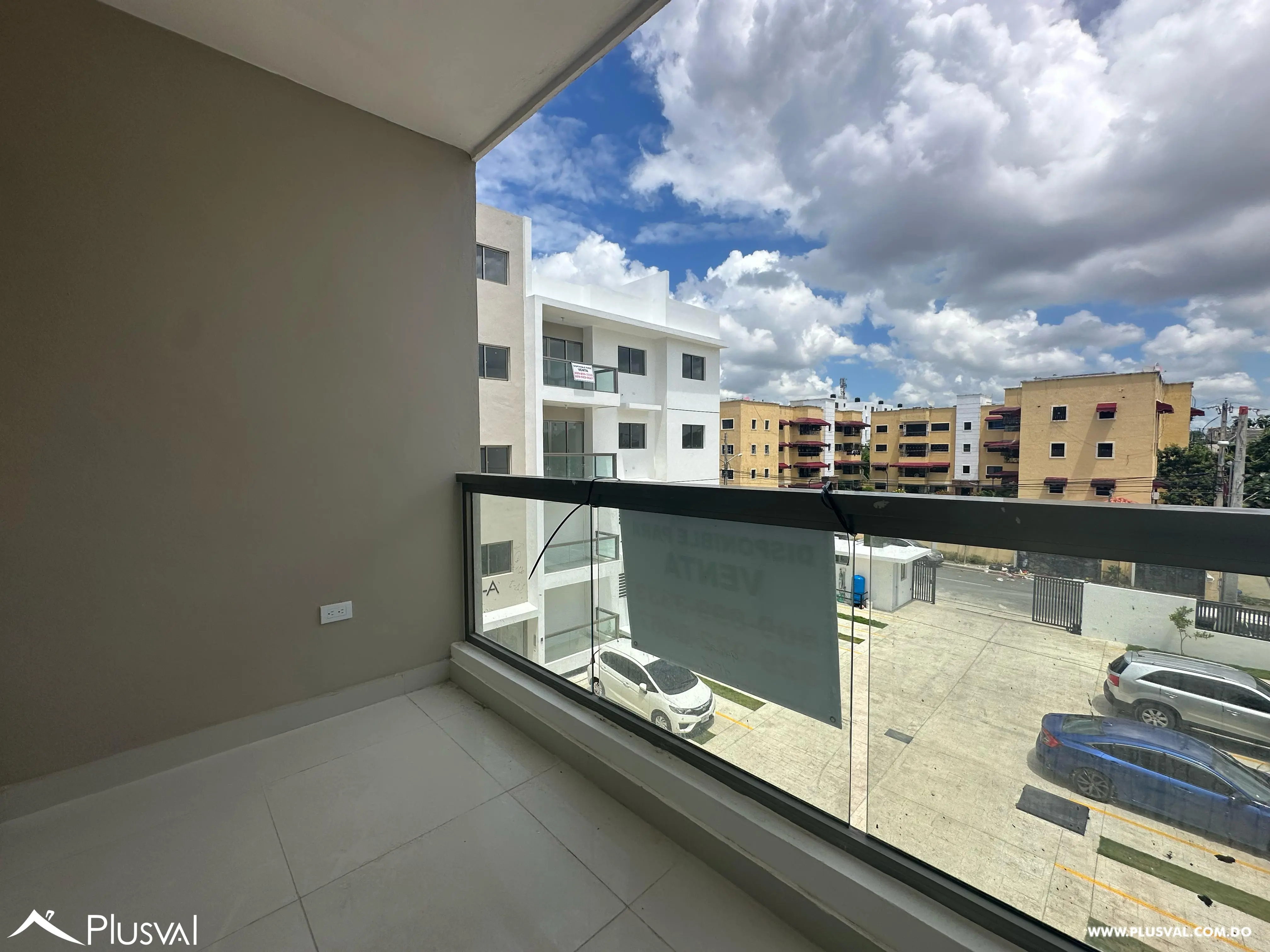Apartamentos en venta de 2 y 3 habitaciones con patio y terraza 465596
