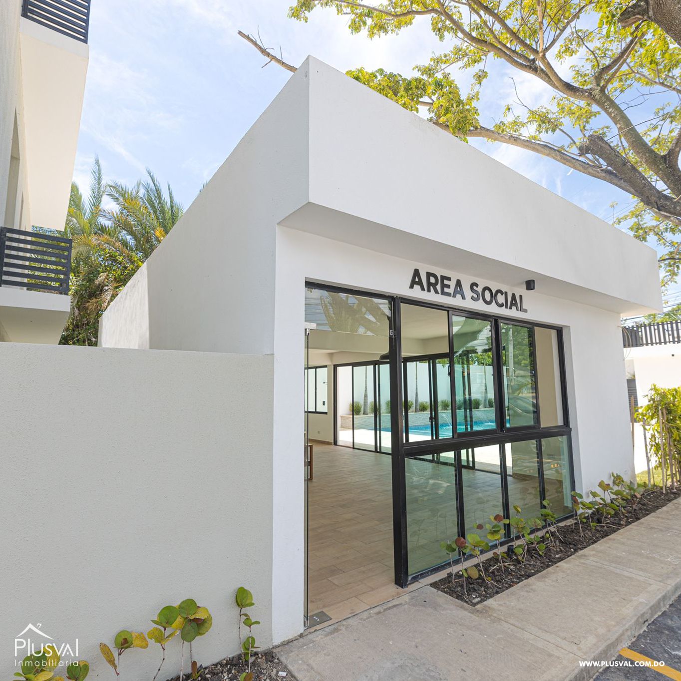 Exclusivo Apartamento Amueblado de 3 Habitaciones 244987