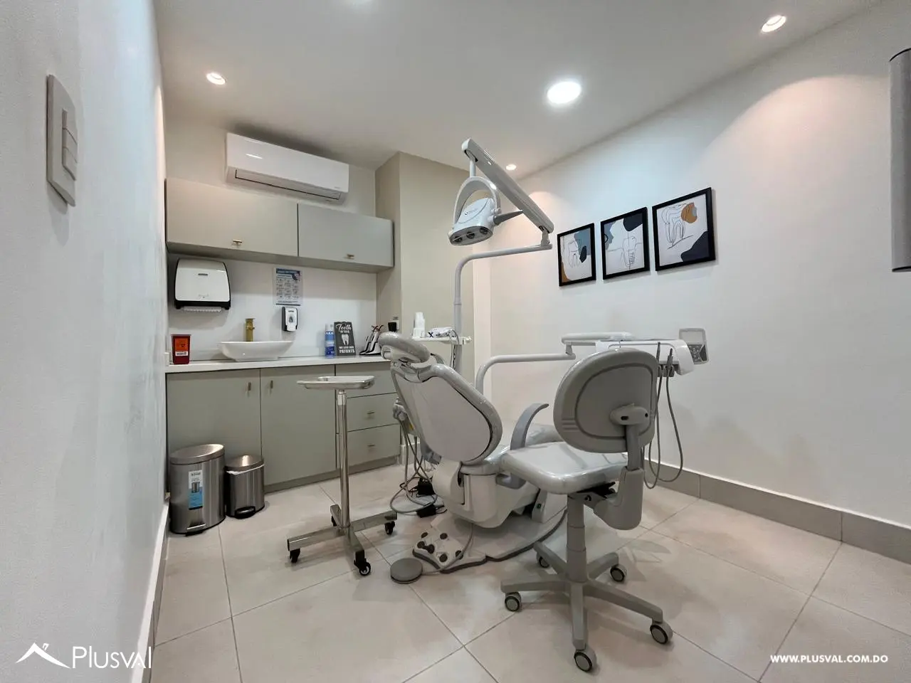 Fino local equipado para centro de estética en alquiler en Gazcue 467194