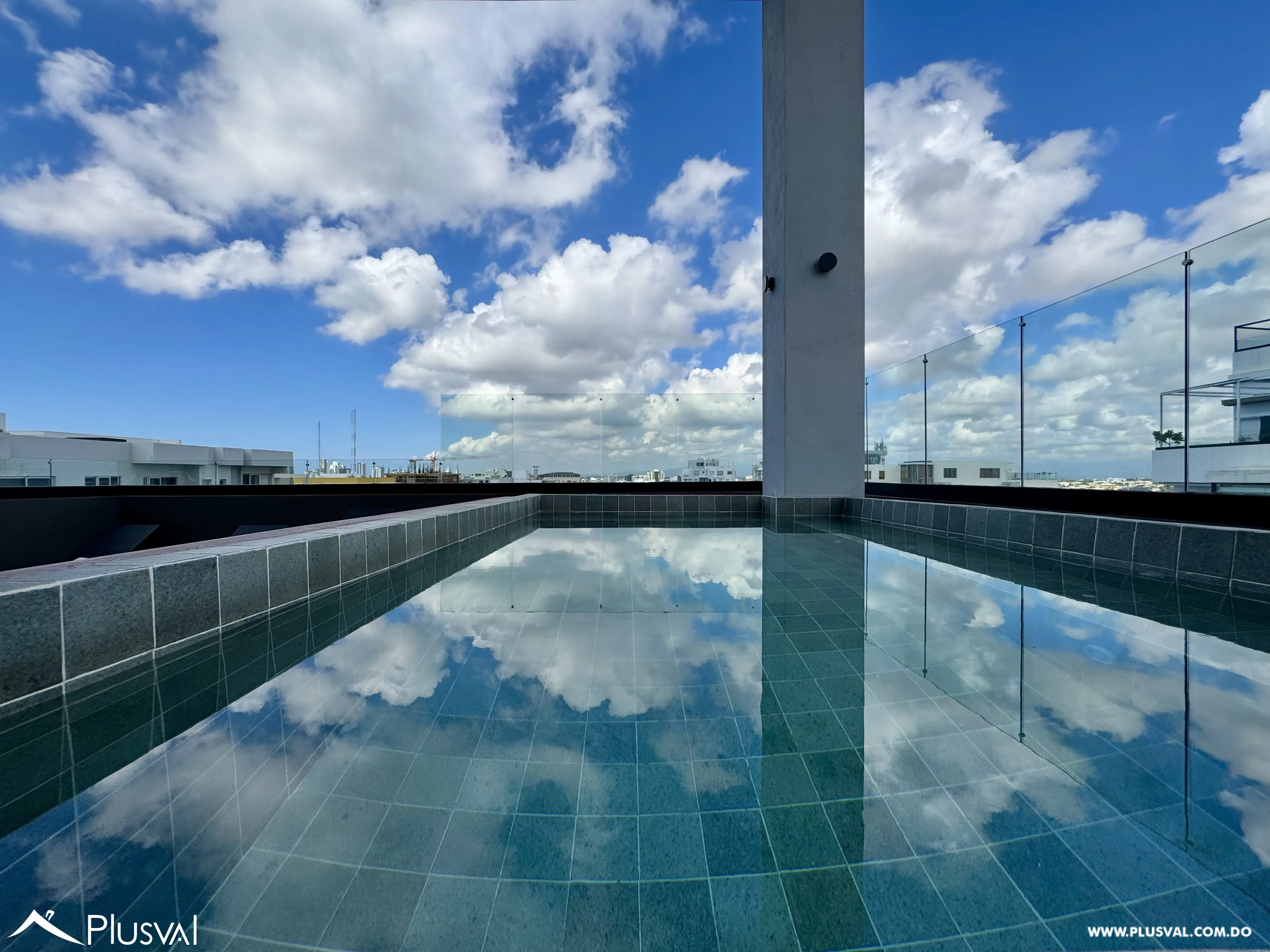 Alquilo Apto en una de las Zonas mas Exclusivas de Evaristo Morales 496421