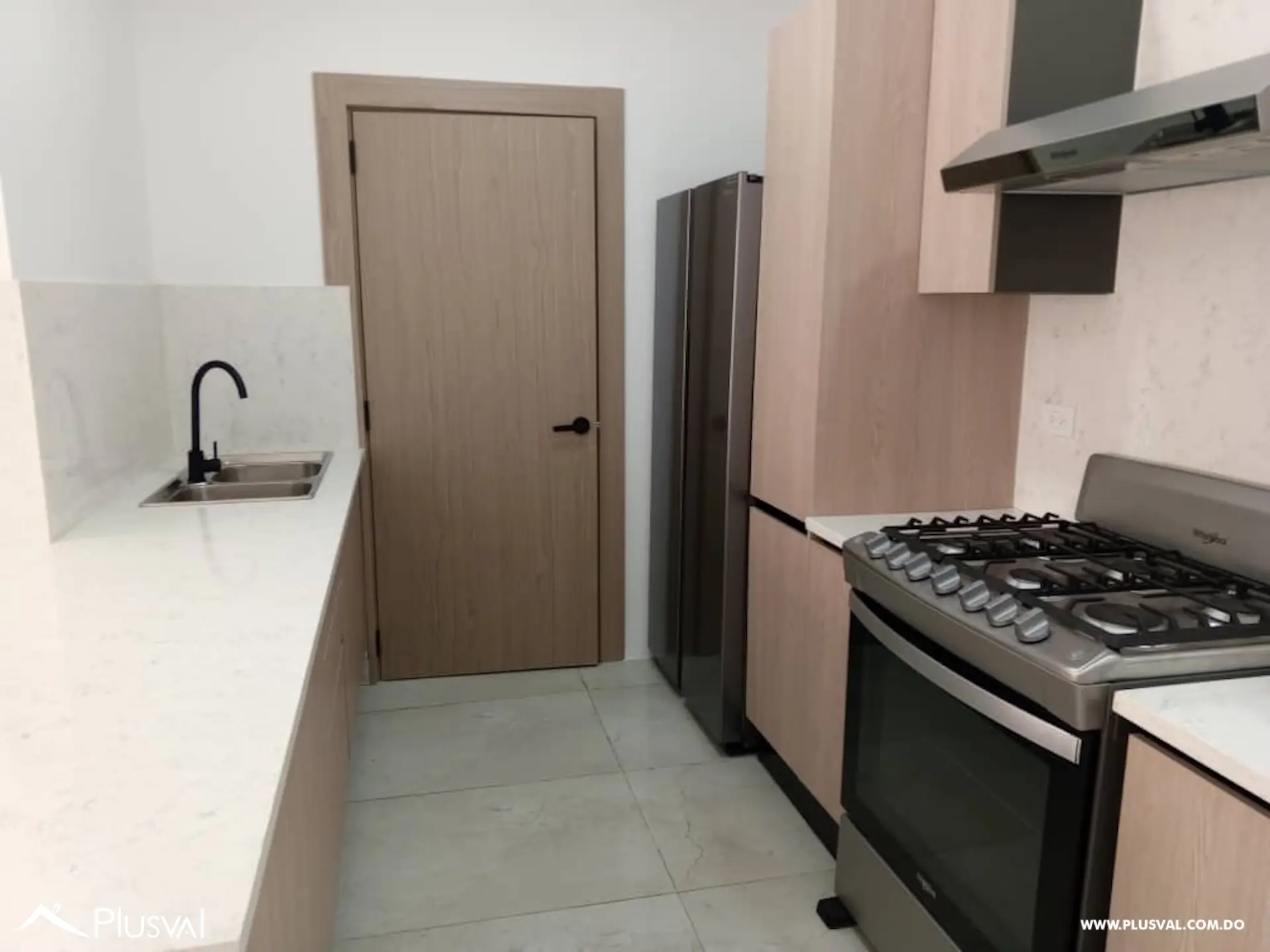 Alquilo apartamento de una habitacion en Evaristo Morales. 483176