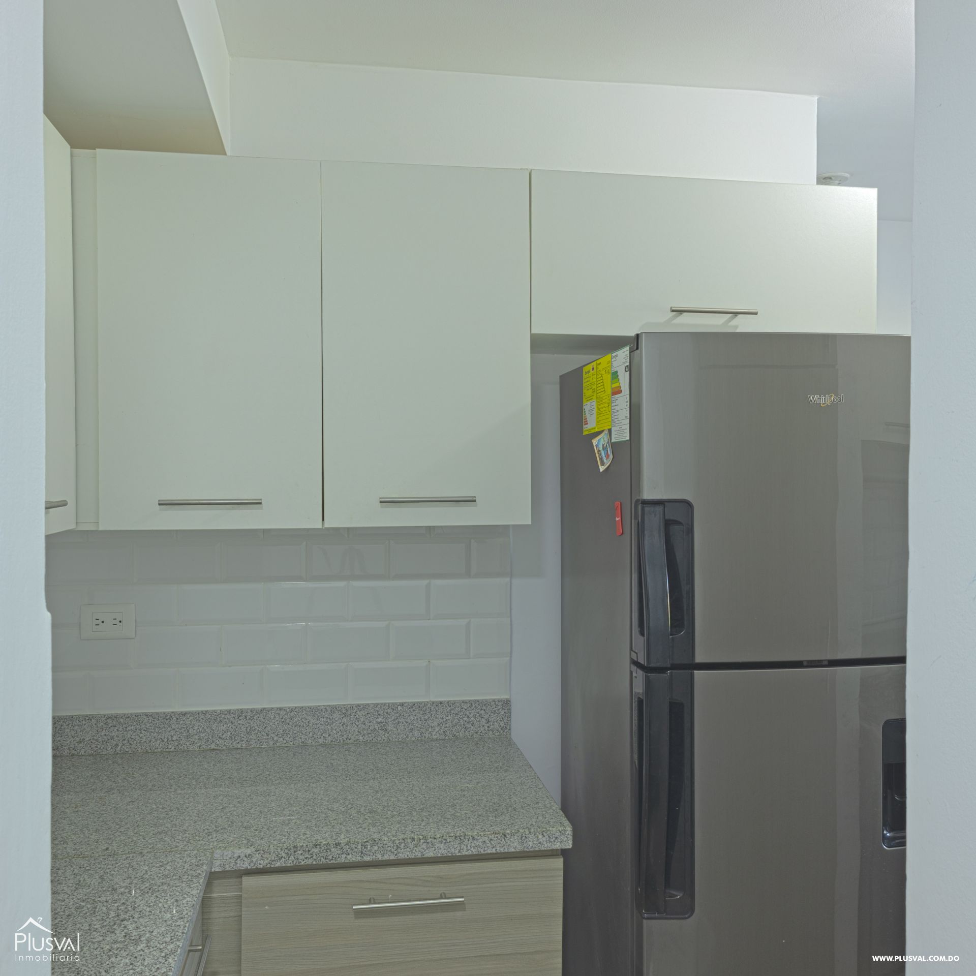 Acogedor apartamento en venta, en Residencial Crisfer 391760